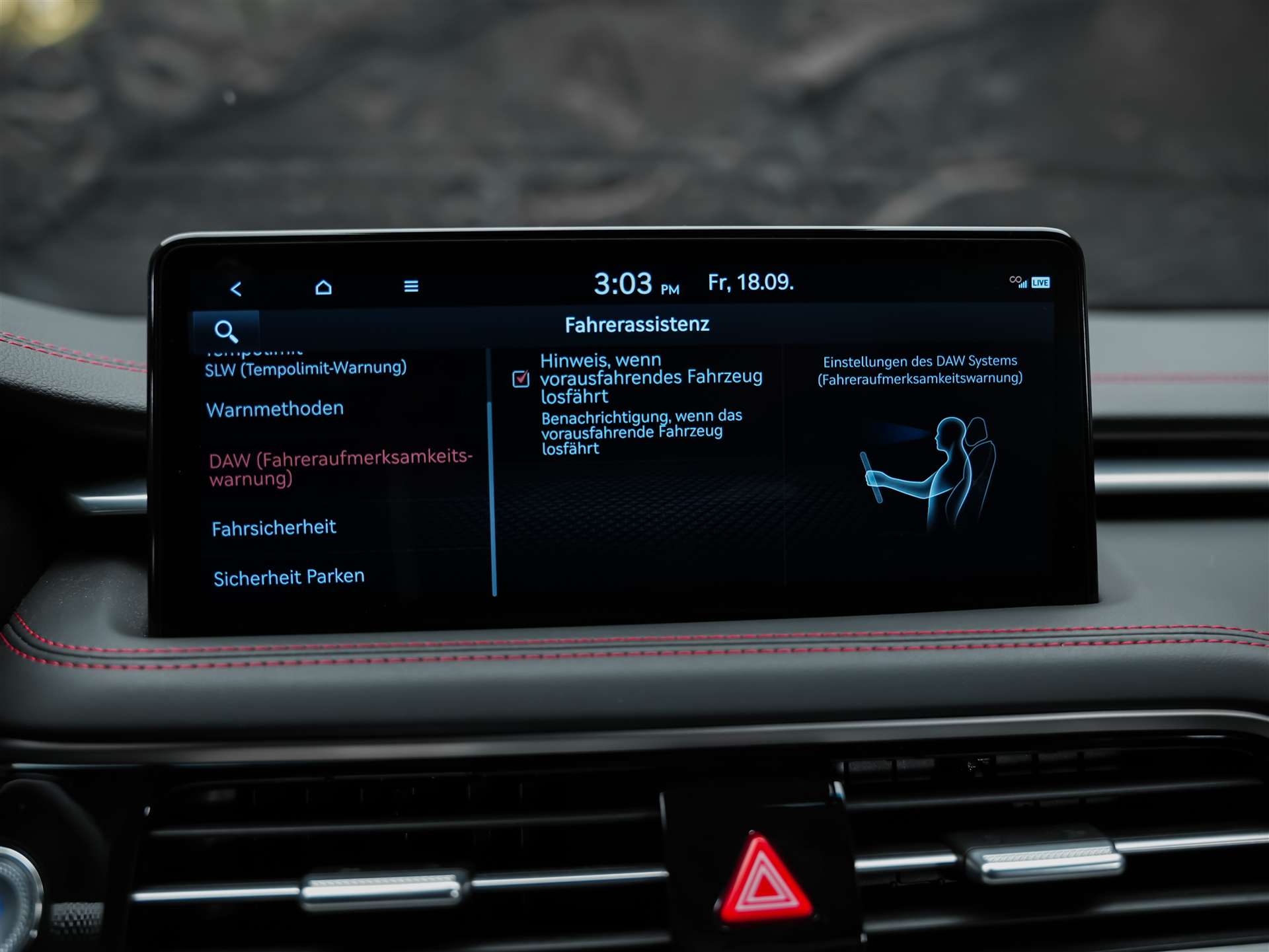 GENESIS G70 2.0 TGDI Sport AT8 AWD *ALL BLACK*Werksgarantie*Lenkradheizung*Sitzbelüftung*Head-Up*-image-41