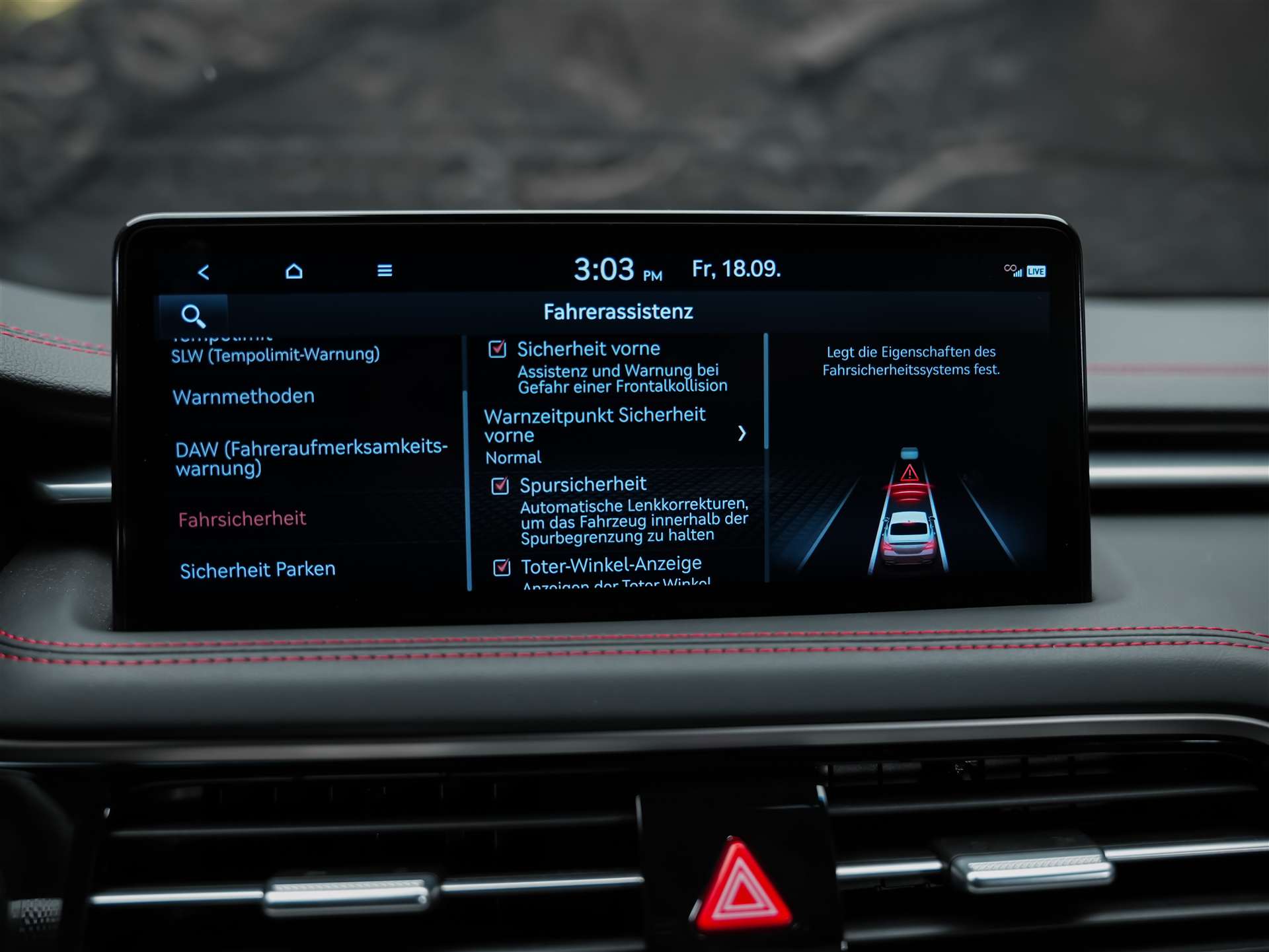 GENESIS G70 2.0 TGDI Sport AT8 AWD *ALL BLACK*Werksgarantie*Lenkradheizung*Sitzbelüftung*Head-Up*-image-38