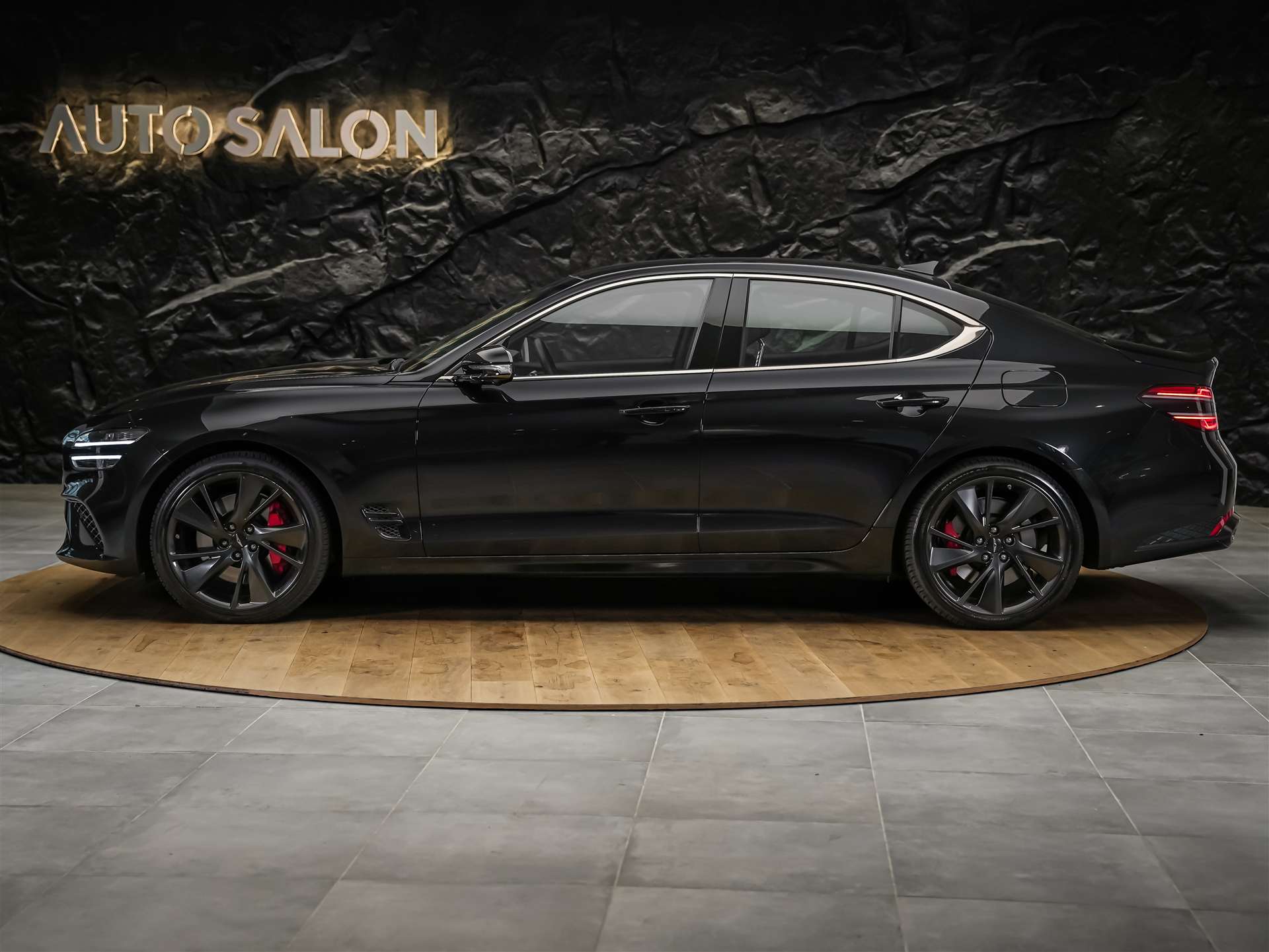 GENESIS G70 2.0 TGDI Sport AT8 AWD *ALL BLACK*Werksgarantie*Lenkradheizung*Sitzbelüftung*Head-Up*-image-1