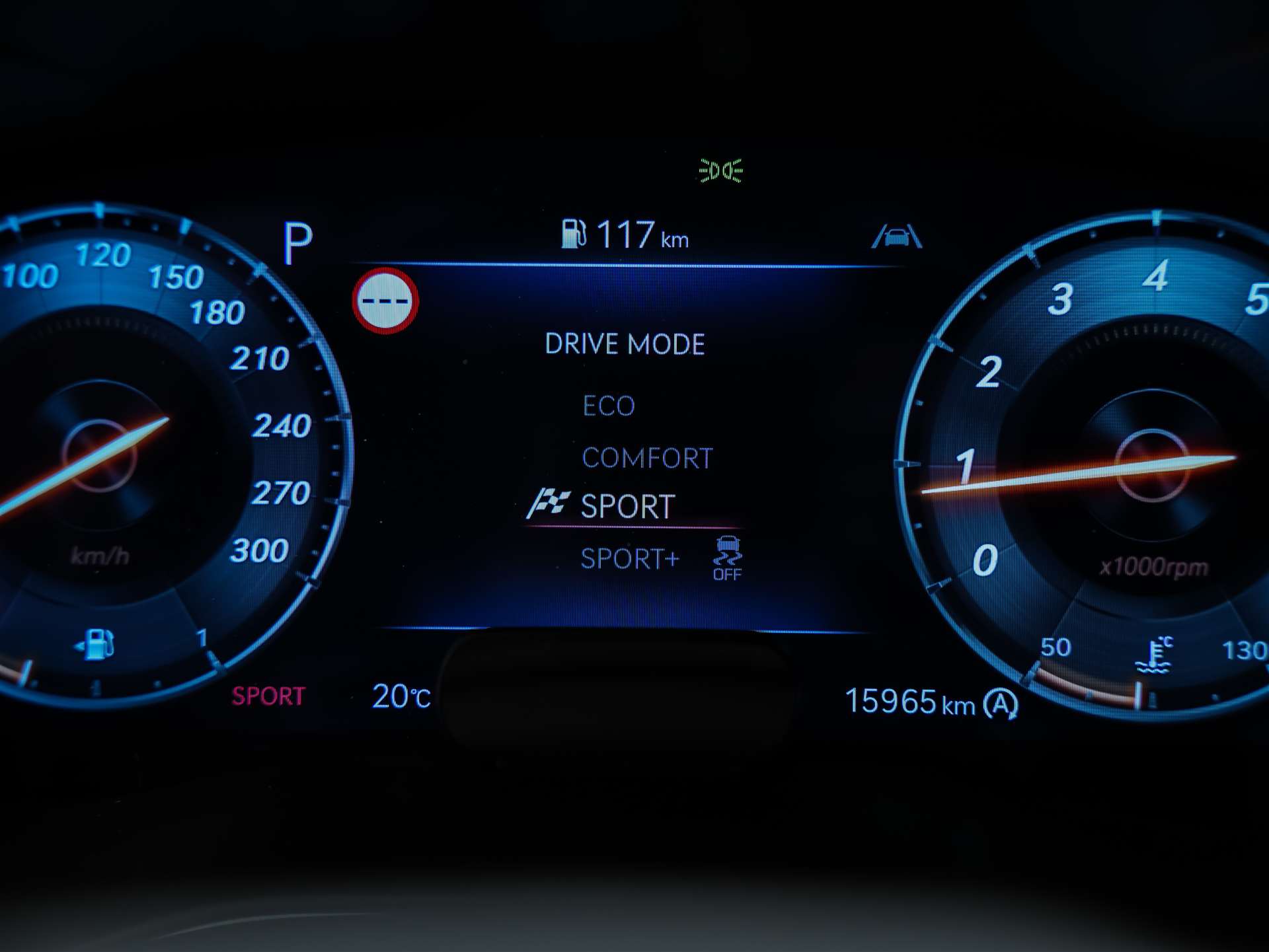 GENESIS G70 2.0 TGDI Sport AT8 AWD *ALL BLACK*Werksgarantie*Lenkradheizung*Sitzbelüftung*Head-Up*-image-33