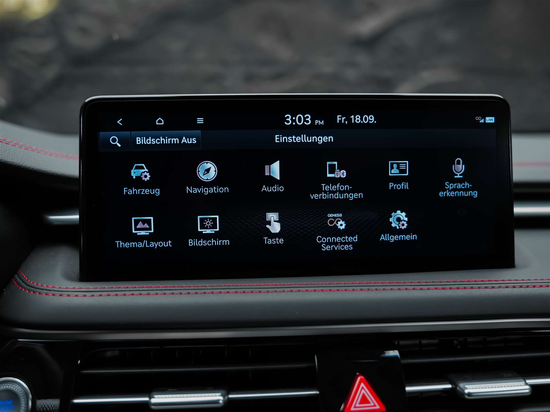 GENESIS G70 2.0 TGDI Sport AT8 AWD *ALL BLACK*Werksgarantie*Lenkradheizung*Sitzbelüftung*Head-Up*-image-36