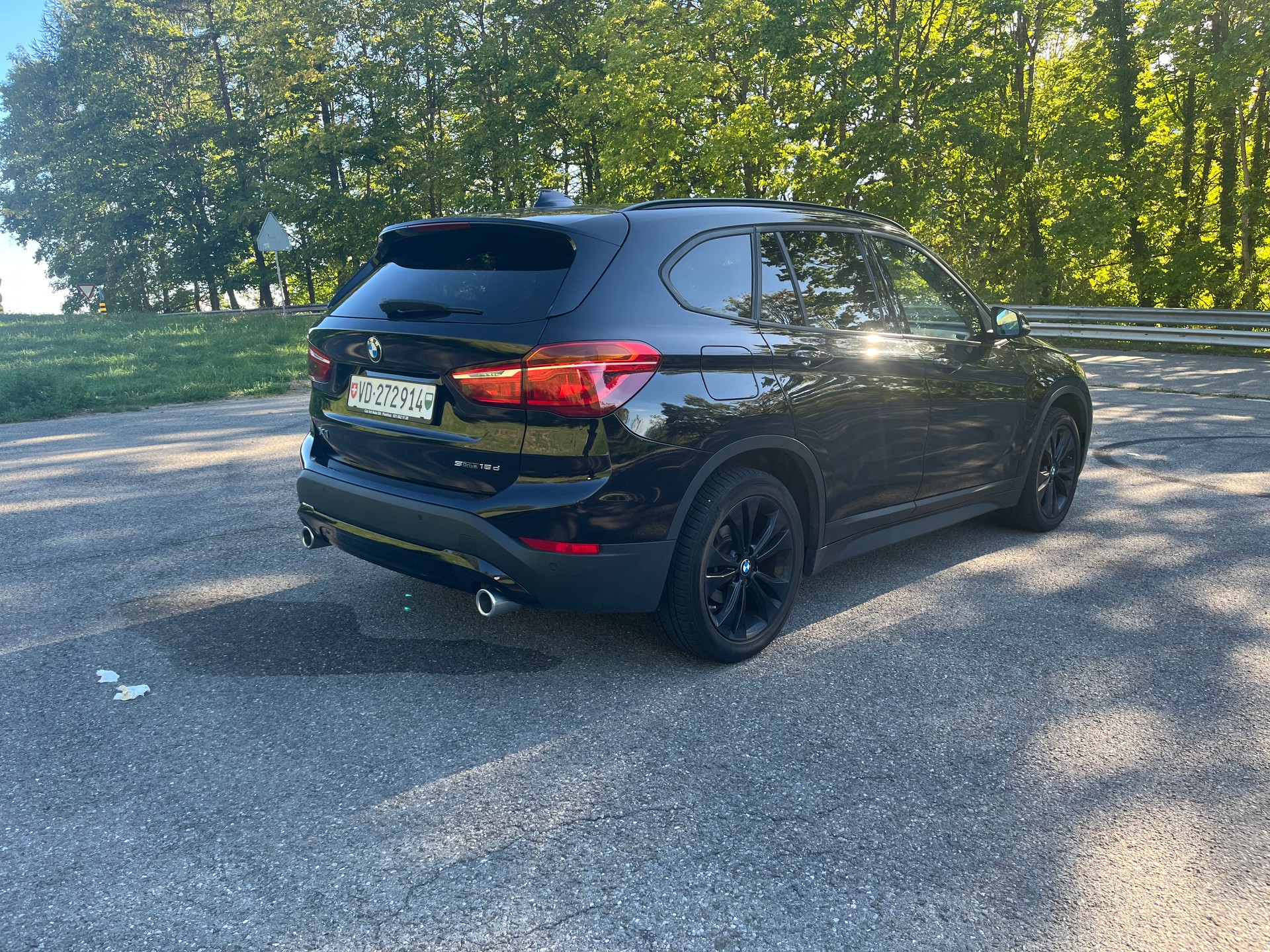BMW X1 sDrive 18d Sport Line Steptronic-image-6