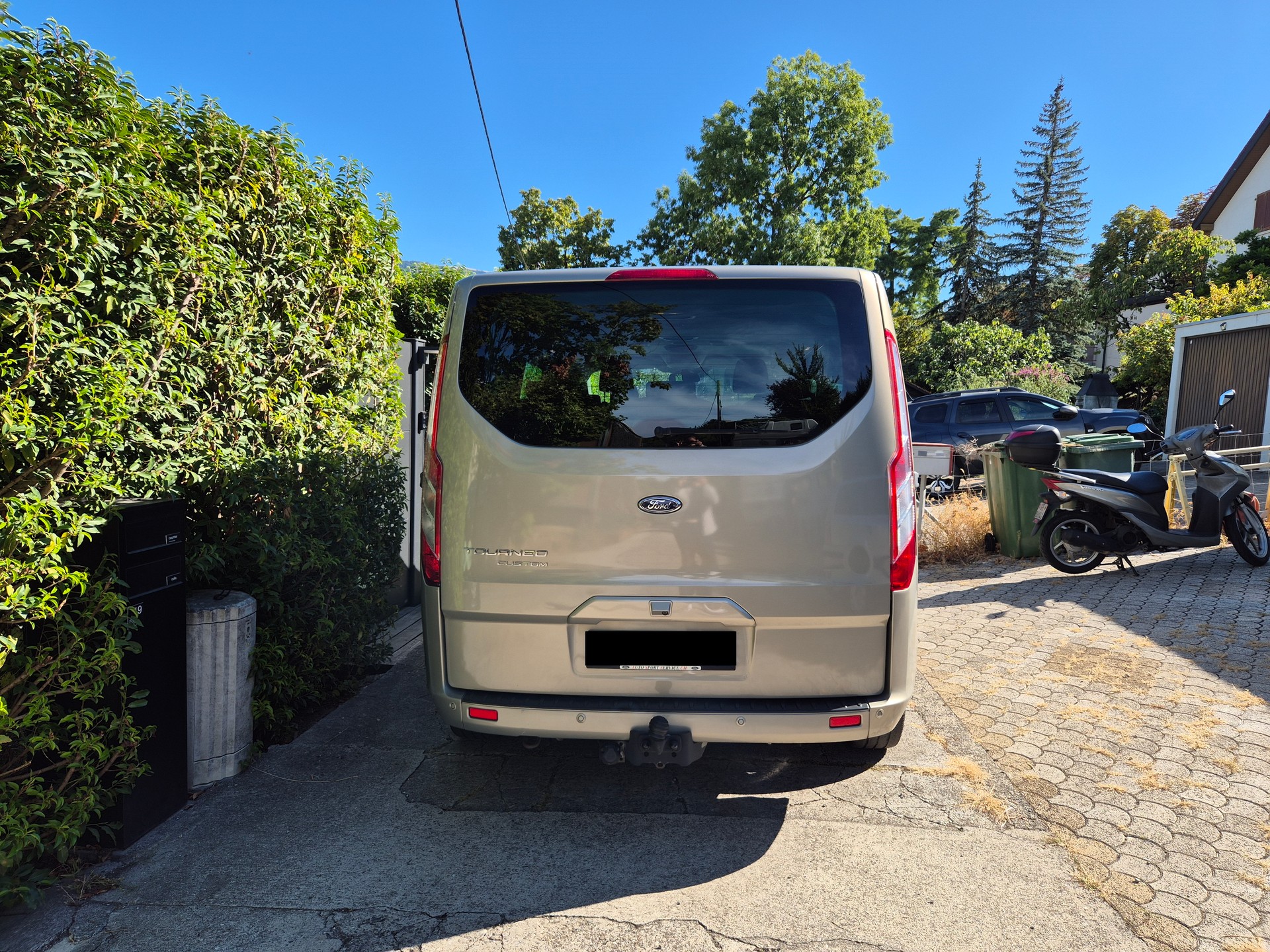 FORD Tourneo Custom 300 L1H1 Titanium-image-5