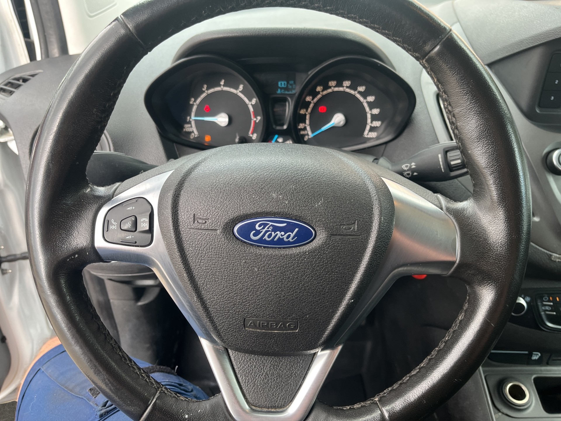 FORD Transit Courier Van 1.0 EcoBoost Trend-image-9