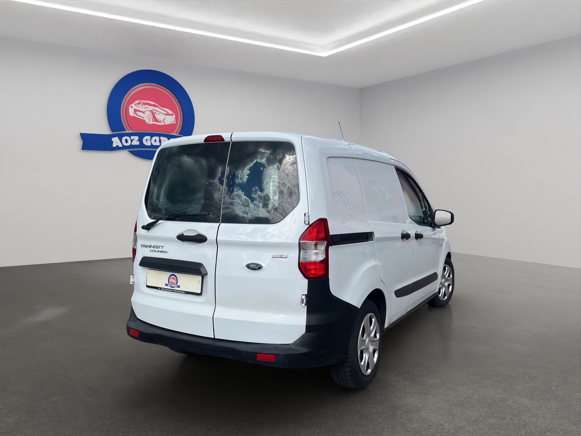 FORD Transit Courier Van 1.0 EcoBoost Trend-image-5