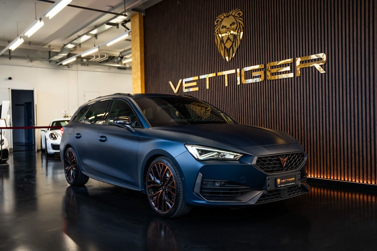 CUPRA LEON ST 2.0 TSI VZ CUP DSG 4Drive-image-0