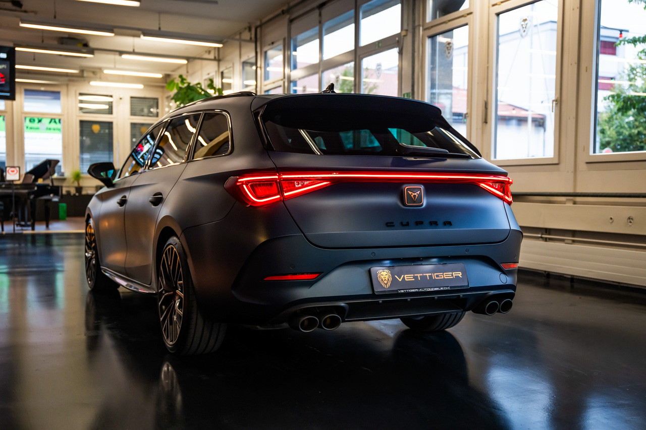 CUPRA LEON ST 2.0 TSI VZ CUP DSG 4Drive-image-3