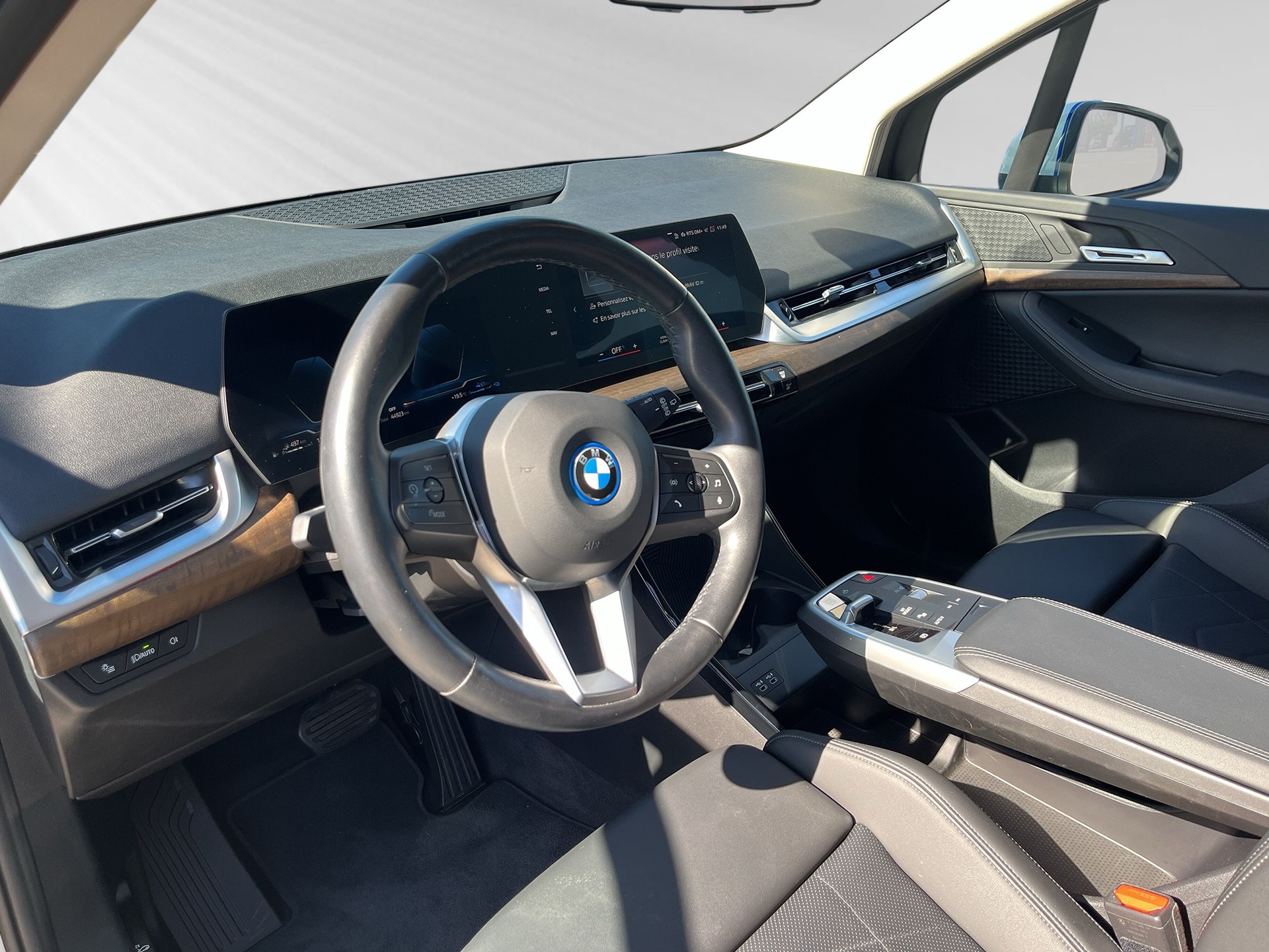 BMW 225e xDrive Active Tourer Luxury Line-image-3