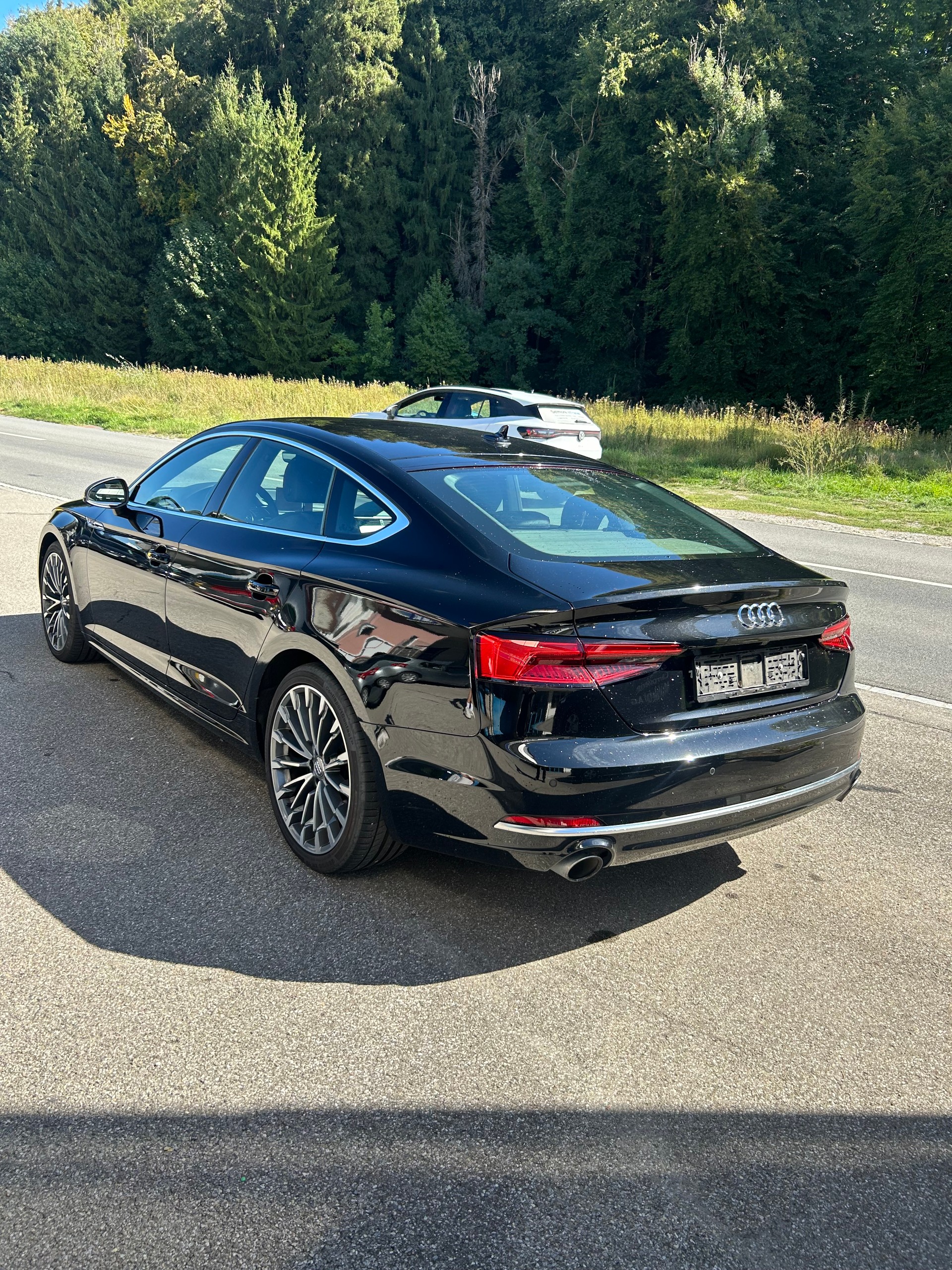 AUDI A5 Sportback 2.0 TFSI Design S-tronic-image-4