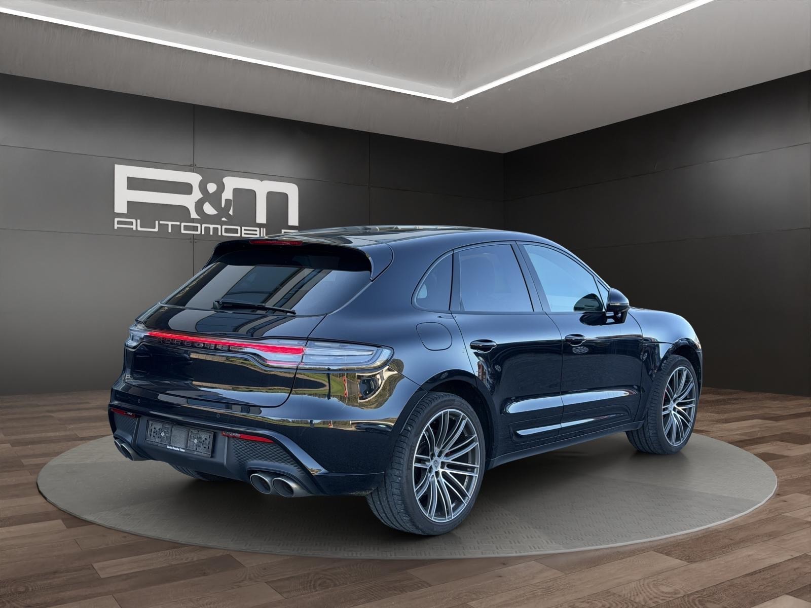 PORSCHE Macan S PDK-showroom-element-1