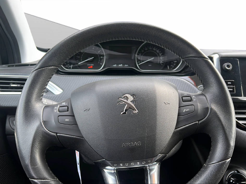 PEUGEOT 208 1.2 PureTech Access-image-10