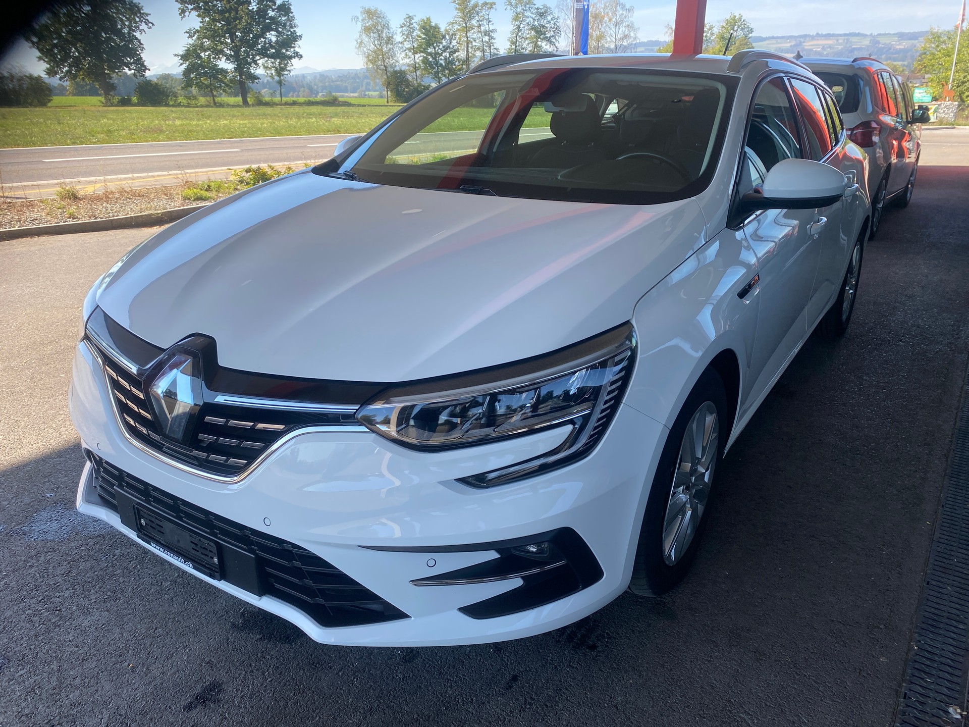 RENAULT Mégane Grandtour 1.5 dCi Business EDC-image-1
