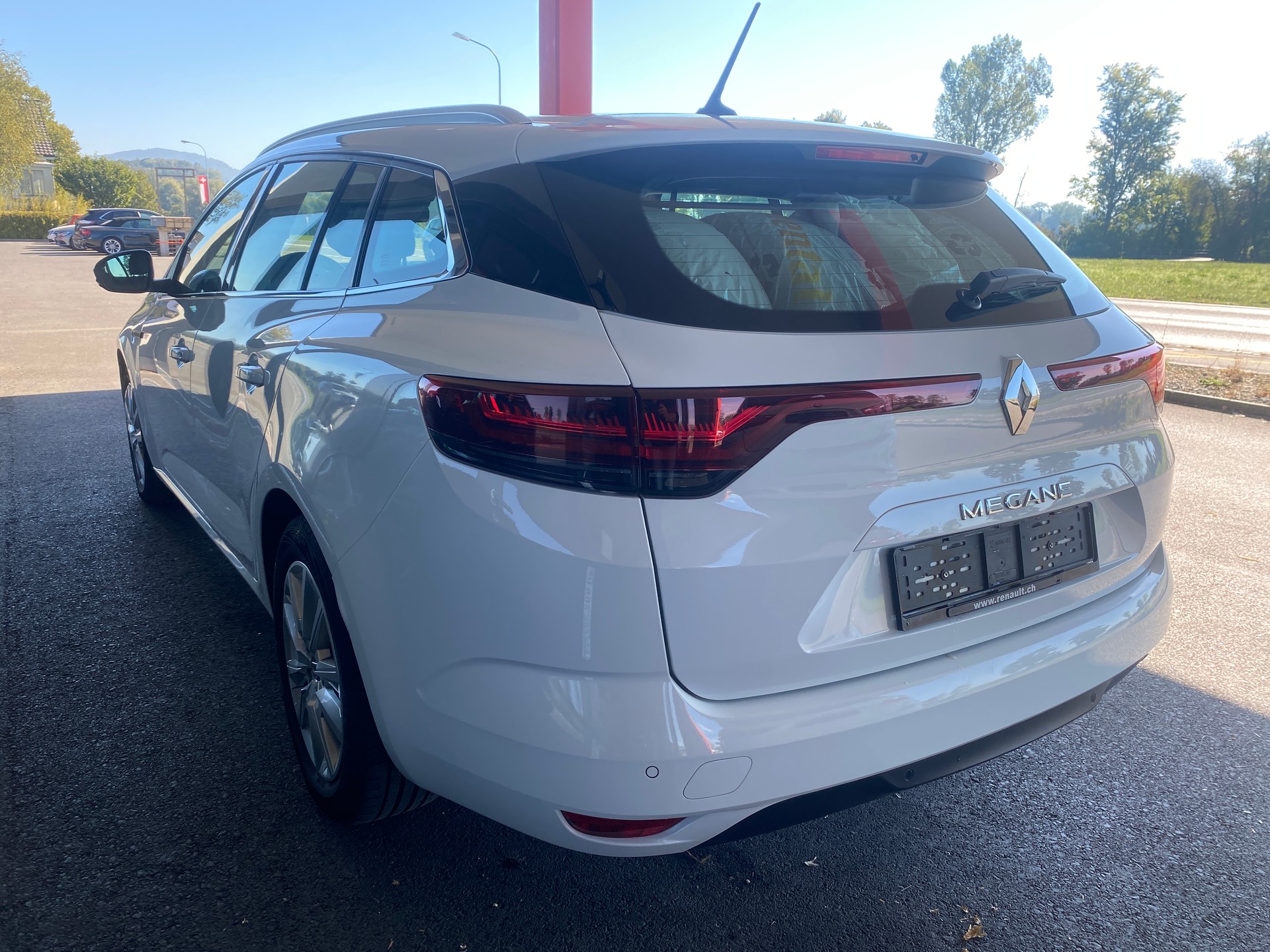 RENAULT Mégane Grandtour 1.5 dCi Business EDC-image-2
