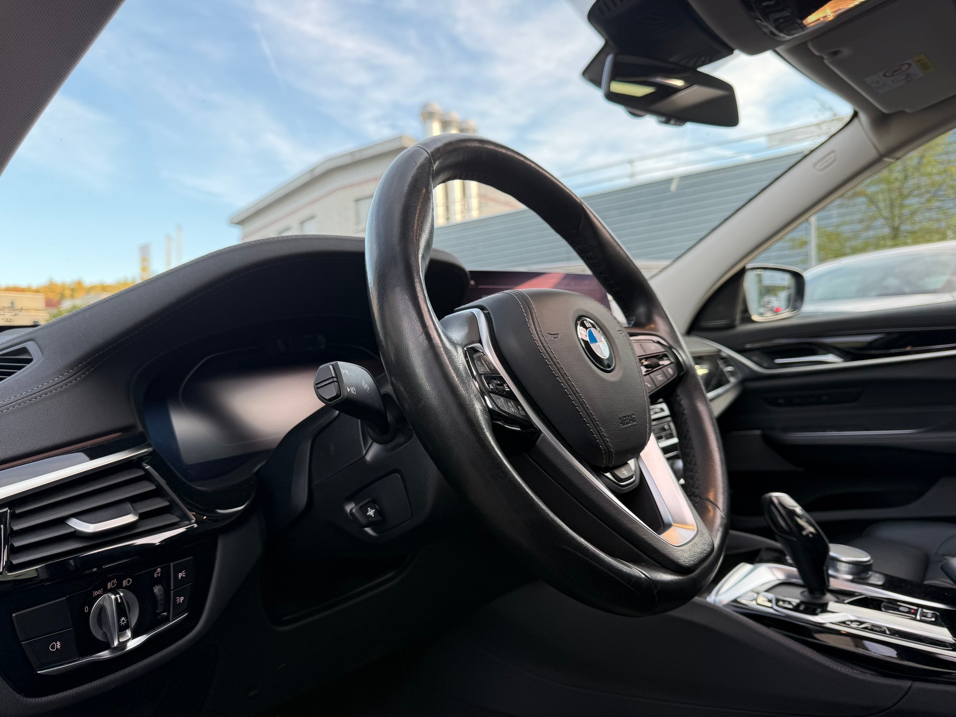 BMW 630d GT xDrive 48V Luxury Line Steptronic-image-7