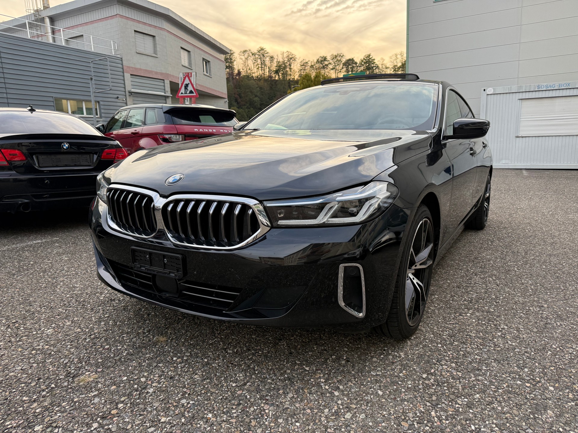 BMW 630d GT xDrive 48V Luxury Line Steptronic-showroom-element-1