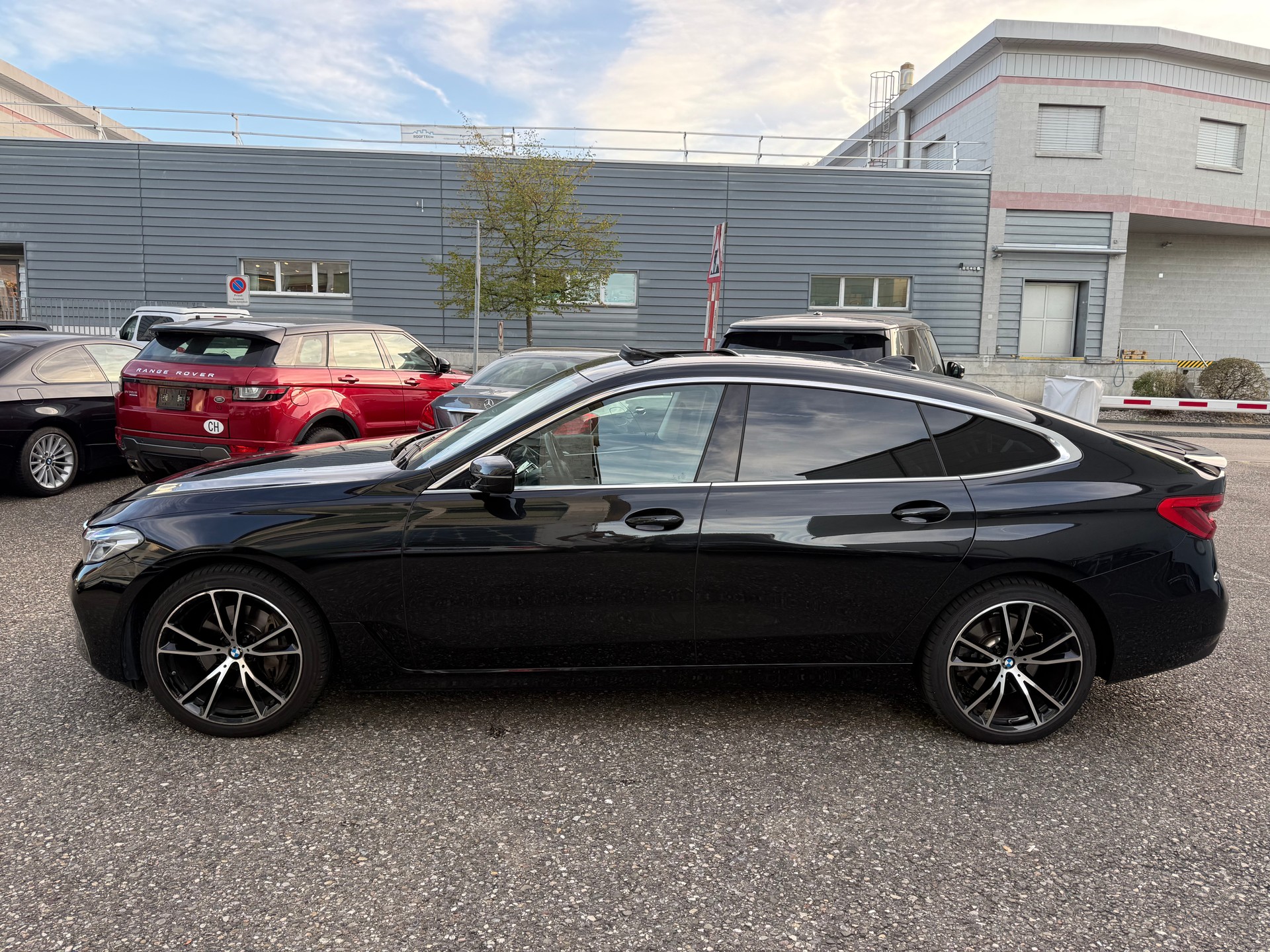 BMW 630d GT xDrive 48V Luxury Line Steptronic-image-2