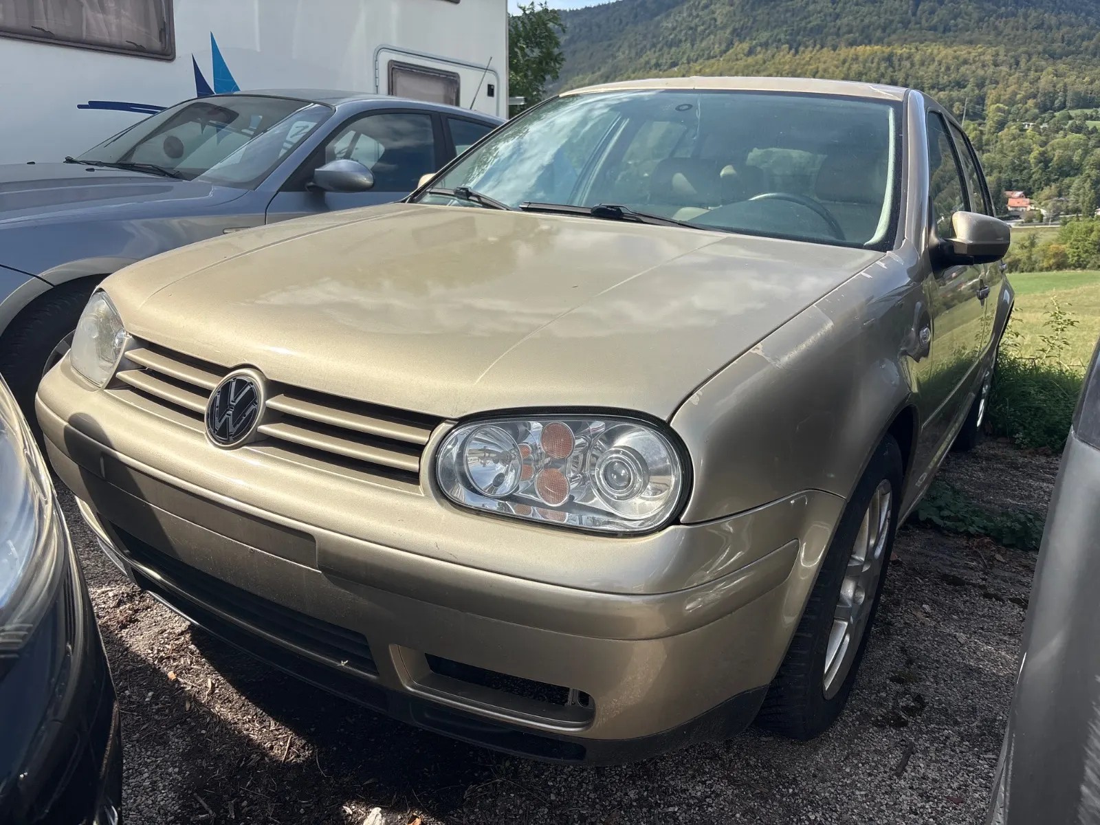 VW Golf 1.9 TDI PD Highline-image-0
