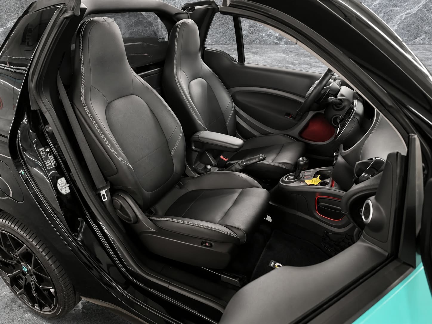 SMART fortwo Brabus Xclusive 130 Tiffany Blue twinmatic-image-21