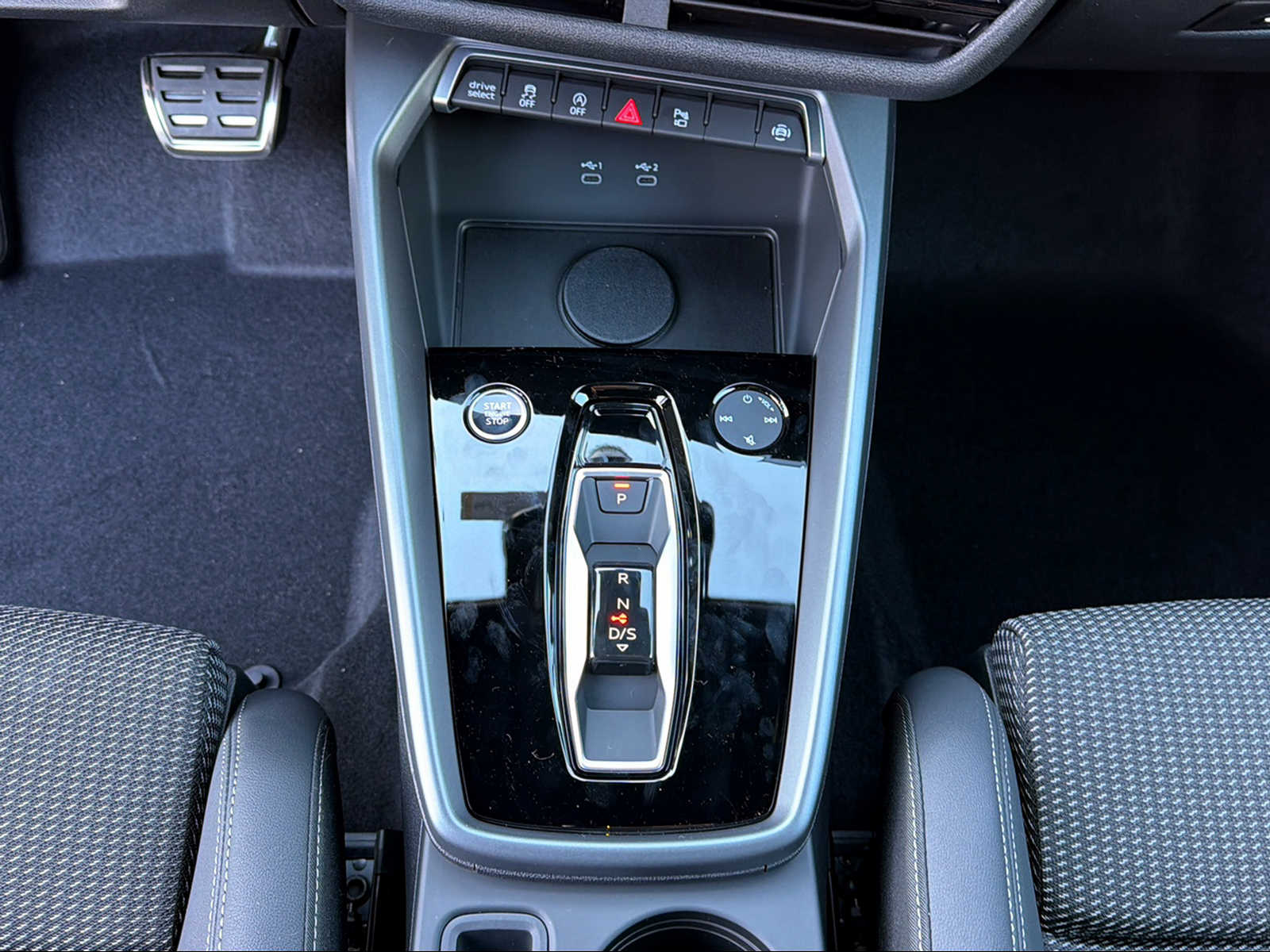 AUDI A3 Sportback TFSI 110 kW Attraction S tronic-image-11