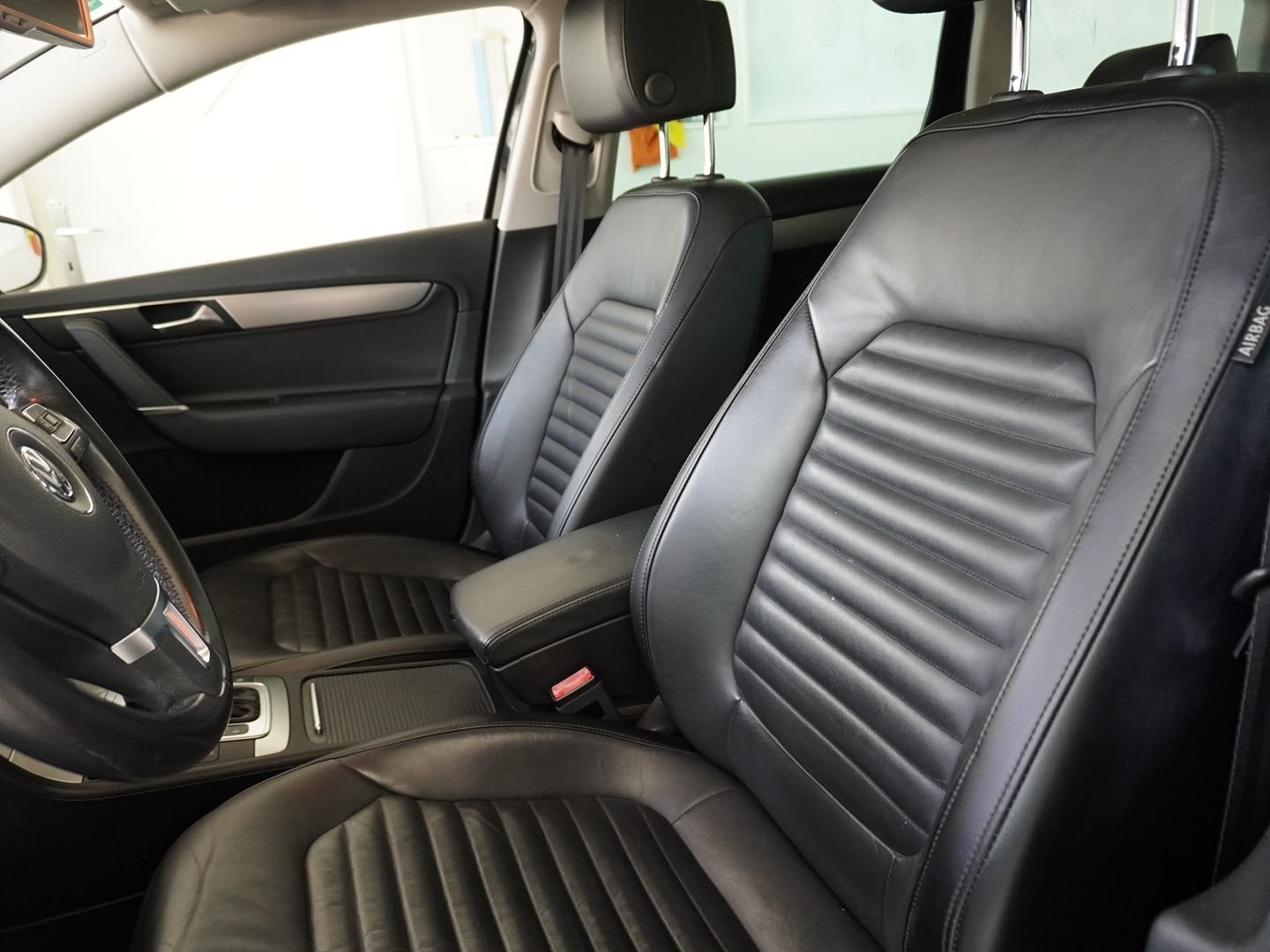 VW Passat Variant 1.4 TSI BMT Highline DSG-image-3