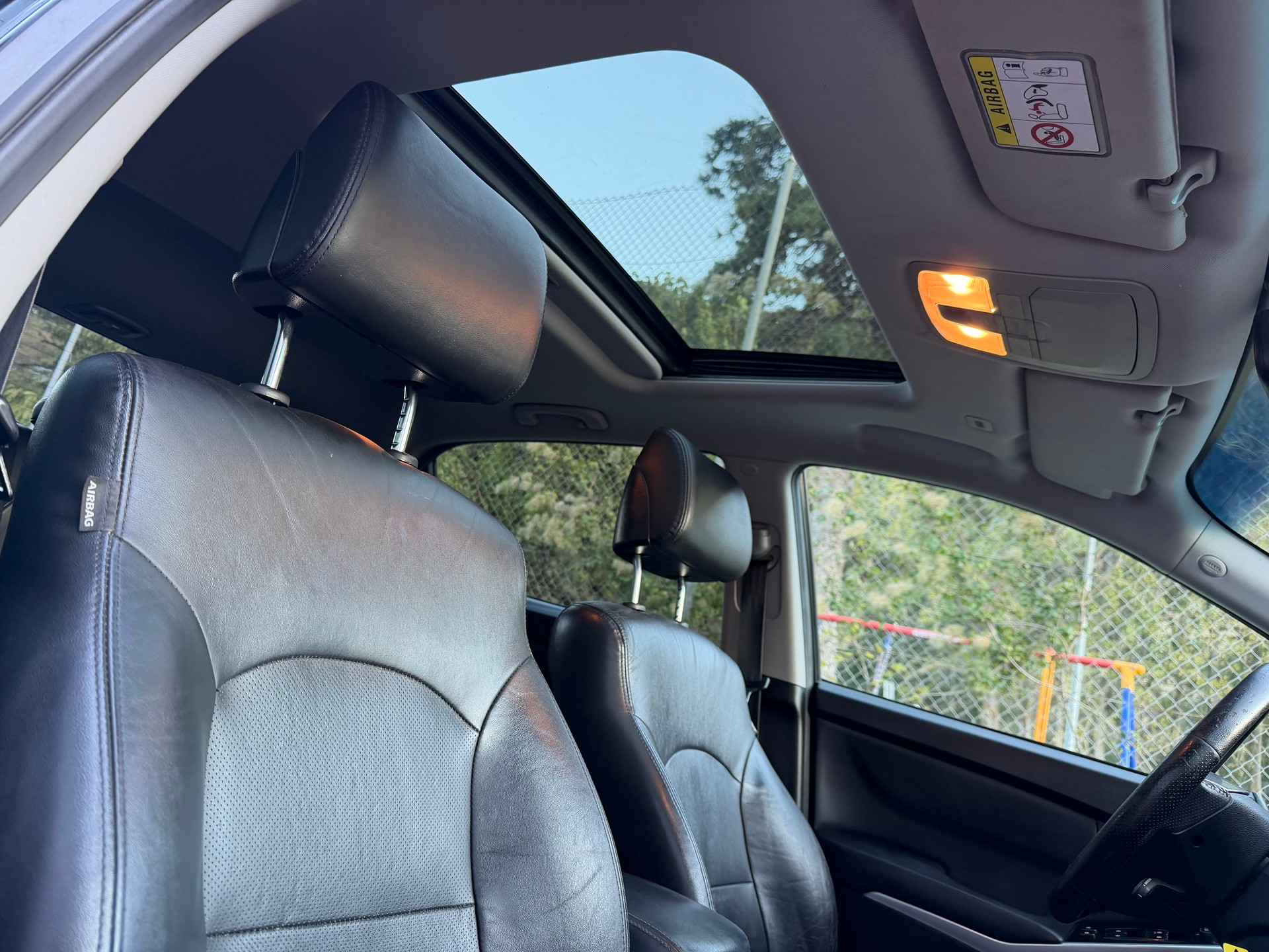 KGM-SsangYong Korando 2.0 e-XDI Quartz 4WD Automatic-image-10