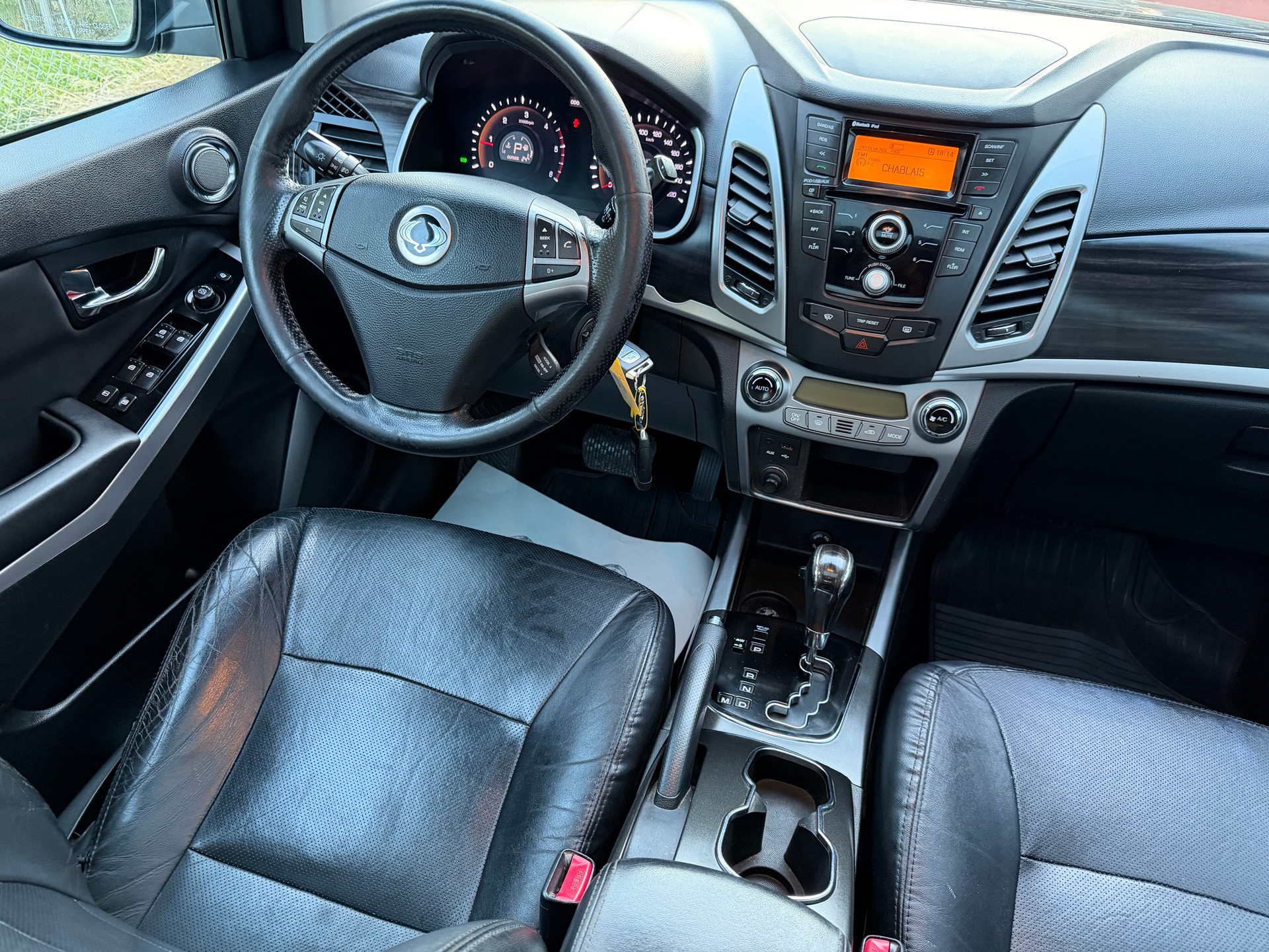 KGM-SsangYong Korando 2.0 e-XDI Quartz 4WD Automatic-image-6
