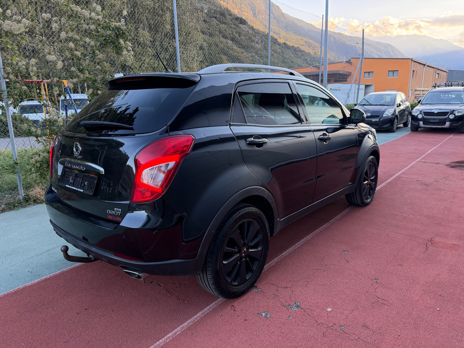 KGM-SsangYong Korando 2.0 e-XDI Quartz 4WD Automatic-image-4