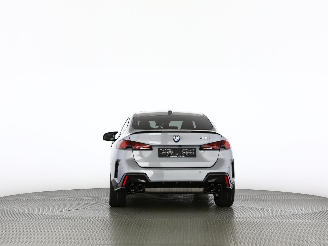 BMW M235i xDrive Gran Coupé-image-10