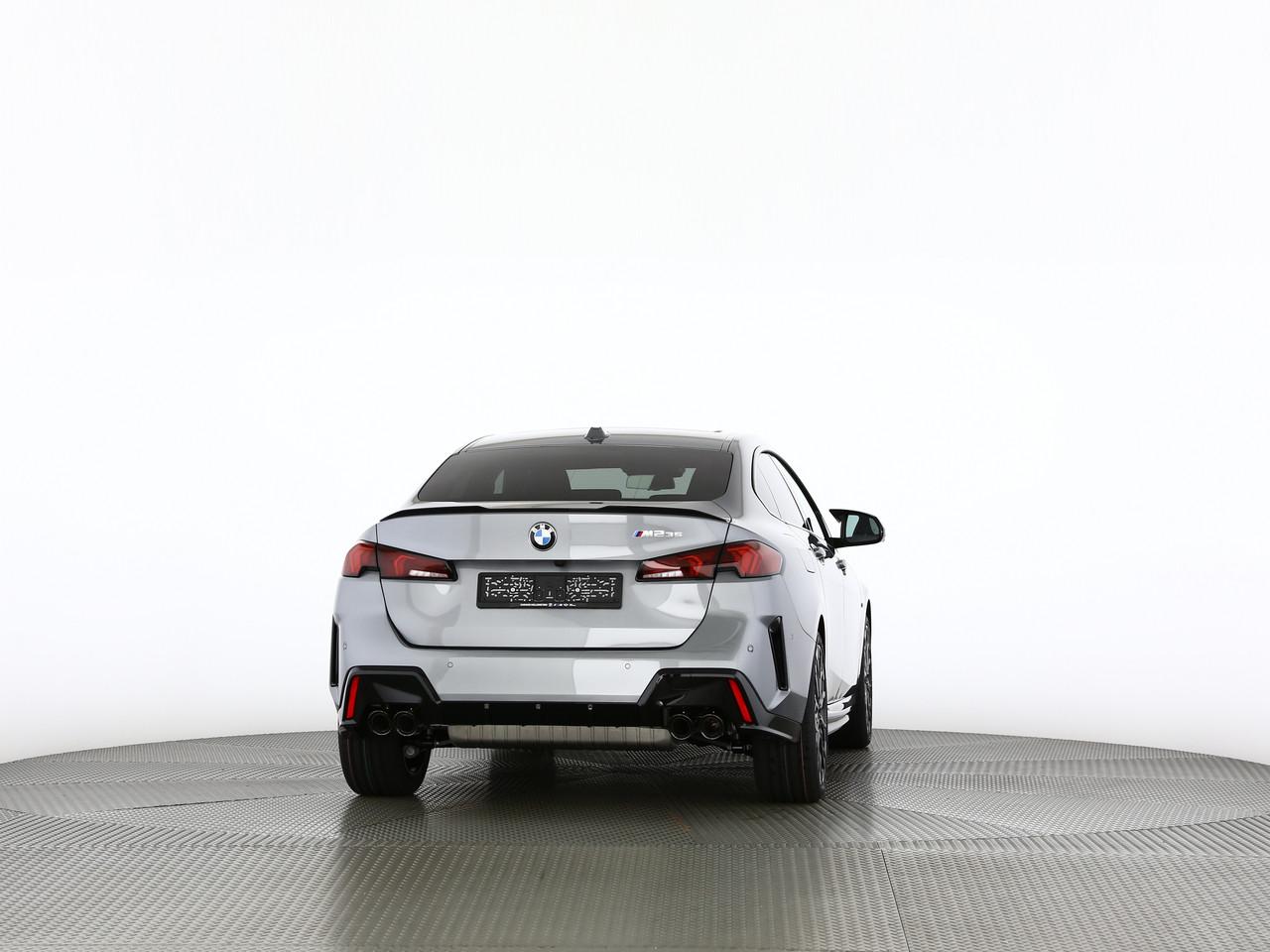 BMW M235i xDrive Gran Coupé-image-11