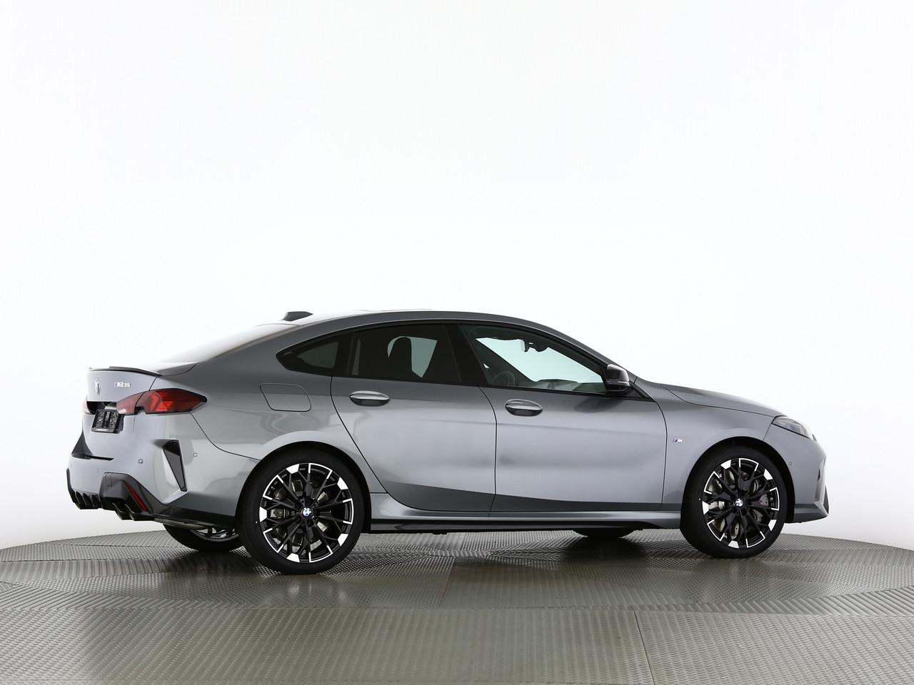 BMW M235i xDrive Gran Coupé-image-15