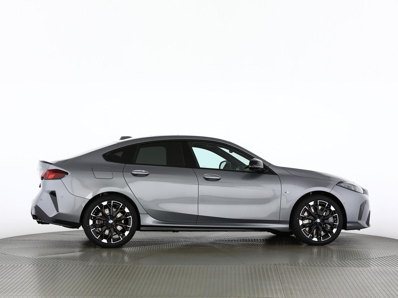 BMW M235i xDrive Gran Coupé-image-16