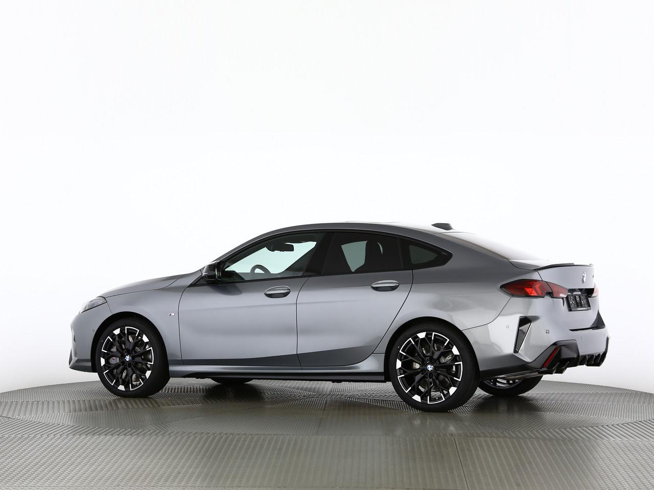 BMW M235i xDrive Gran Coupé-image-7