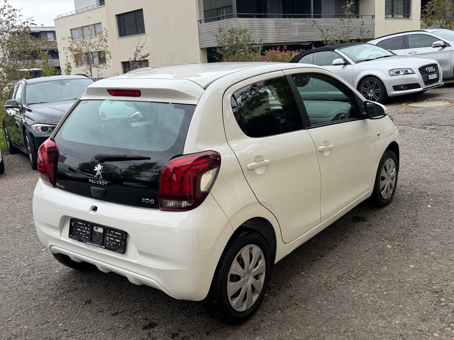 PEUGEOT 108 e-1.0 VTi Stop&Start Style Top-image-6