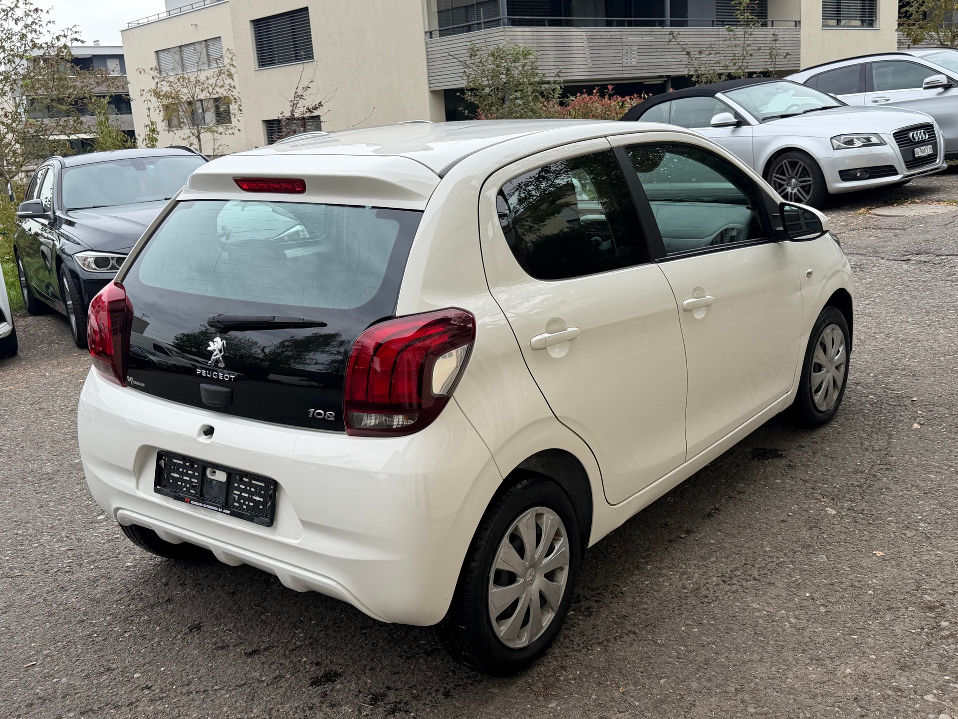 PEUGEOT 108 e-1.0 VTi Stop&Start Style Top-image-4