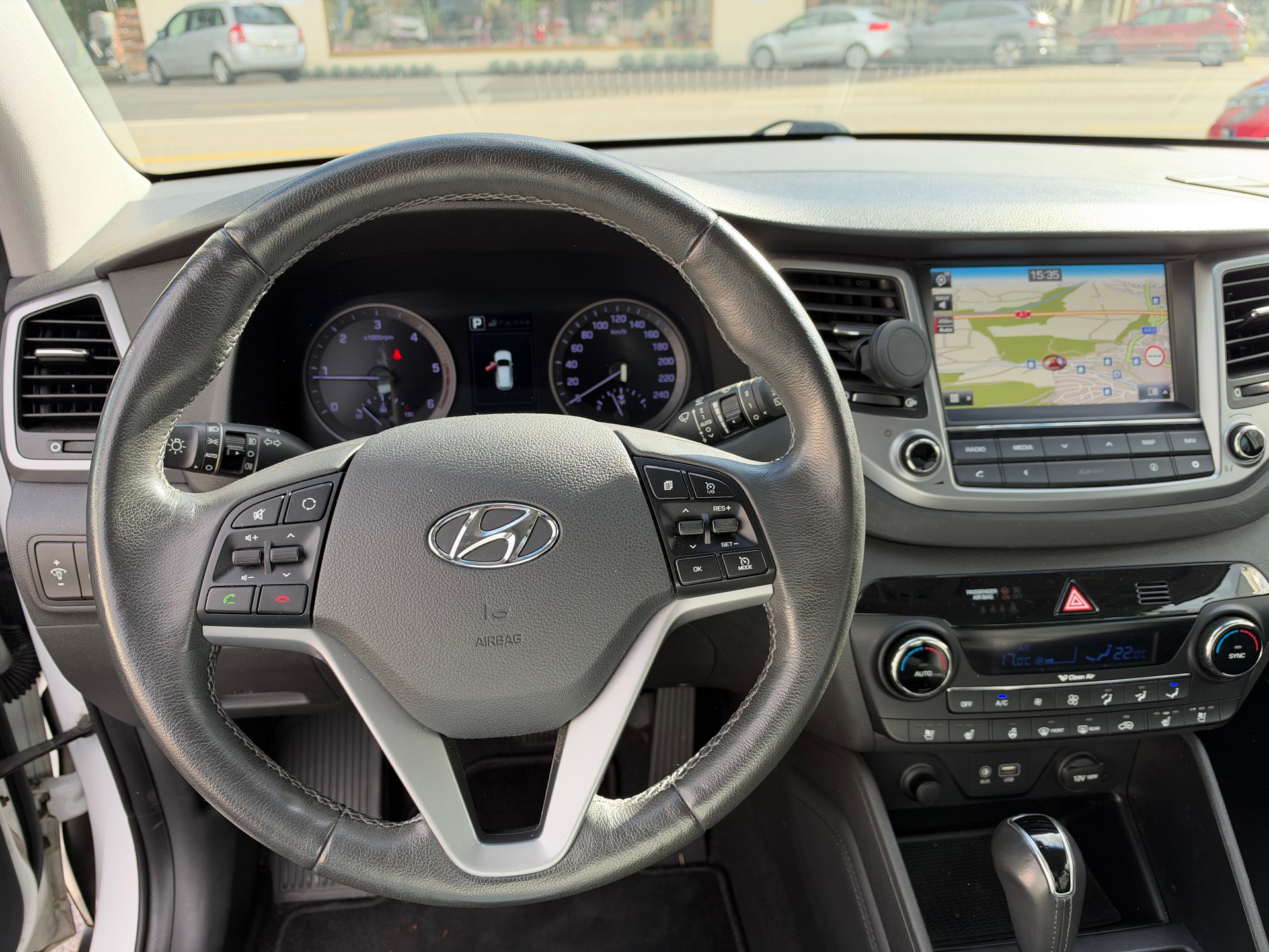 HYUNDAI Tucson 2.0 CRDI Vertex 4WD Automatic-image-9