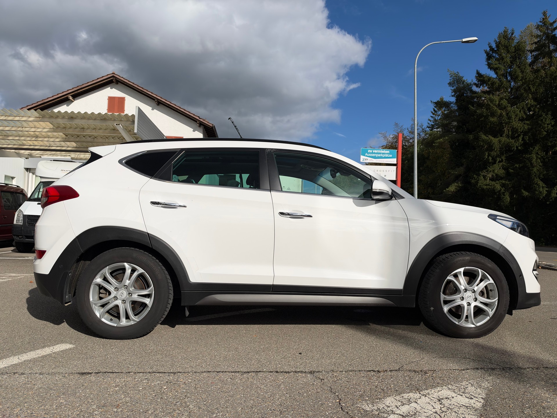 HYUNDAI Tucson 2.0 CRDI Vertex 4WD Automatic-image-2