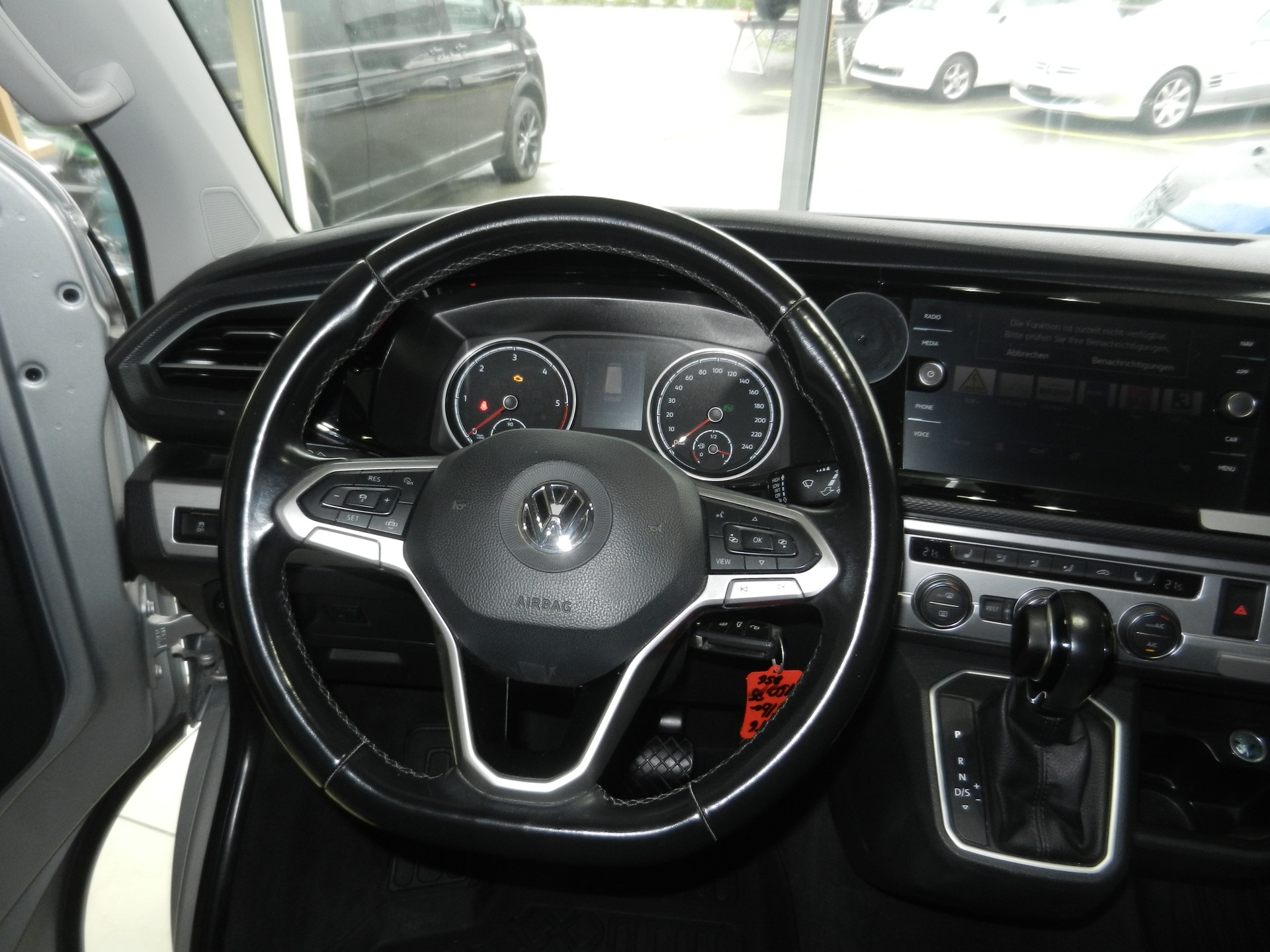 VW T6.1 Multivan 2.0 TDI Comfortline 4Motion DSG-image-10