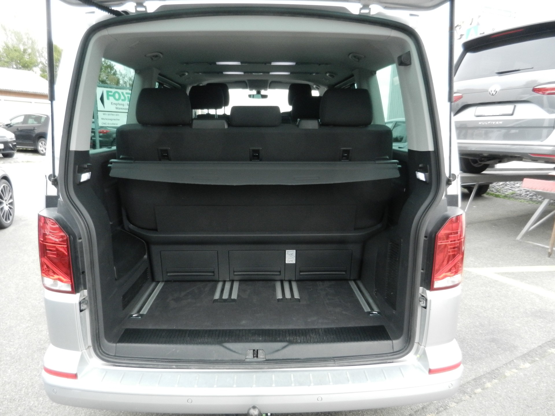 VW T6.1 Multivan 2.0 TDI Comfortline 4Motion DSG-image-4