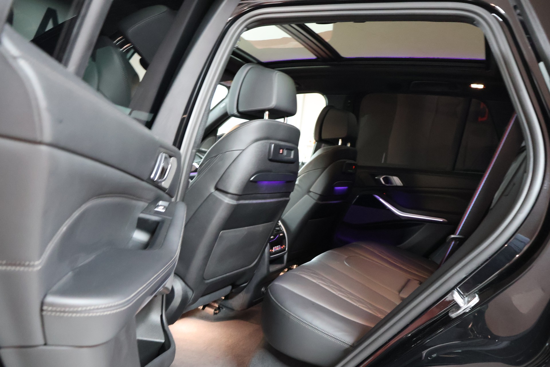 BMW X5 xDrive 48V 40d M Sport Steptronic-image-19