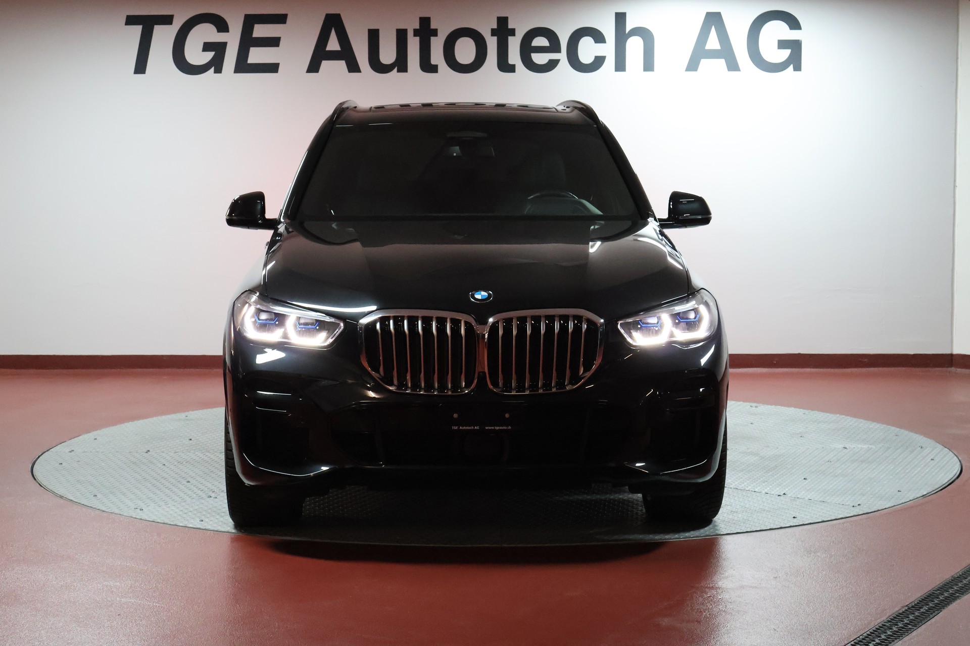 BMW X5 xDrive 48V 40d M Sport Steptronic-image-1