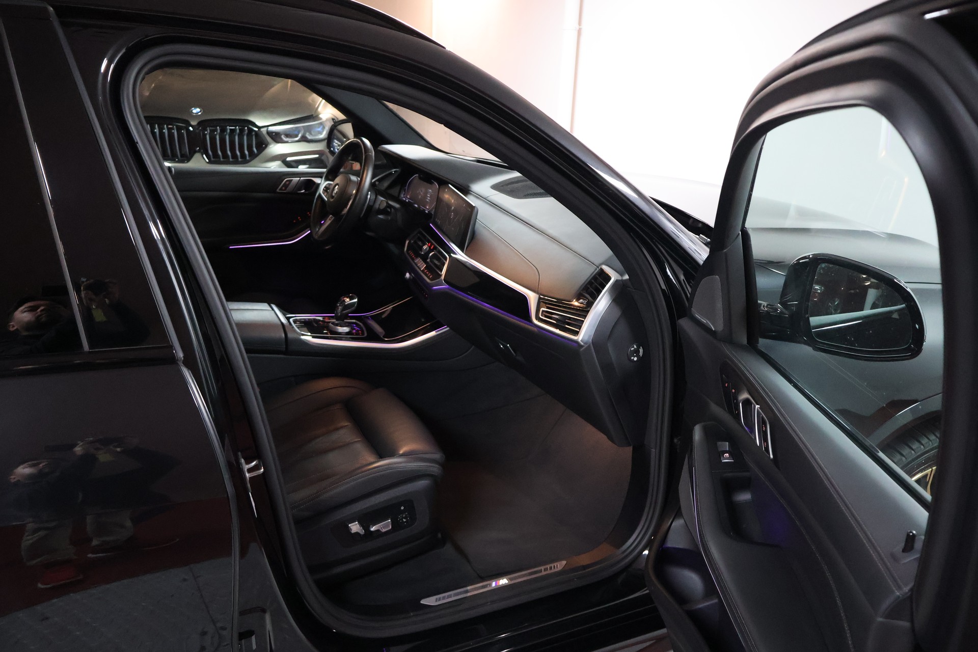 BMW X5 xDrive 48V 40d M Sport Steptronic-image-14