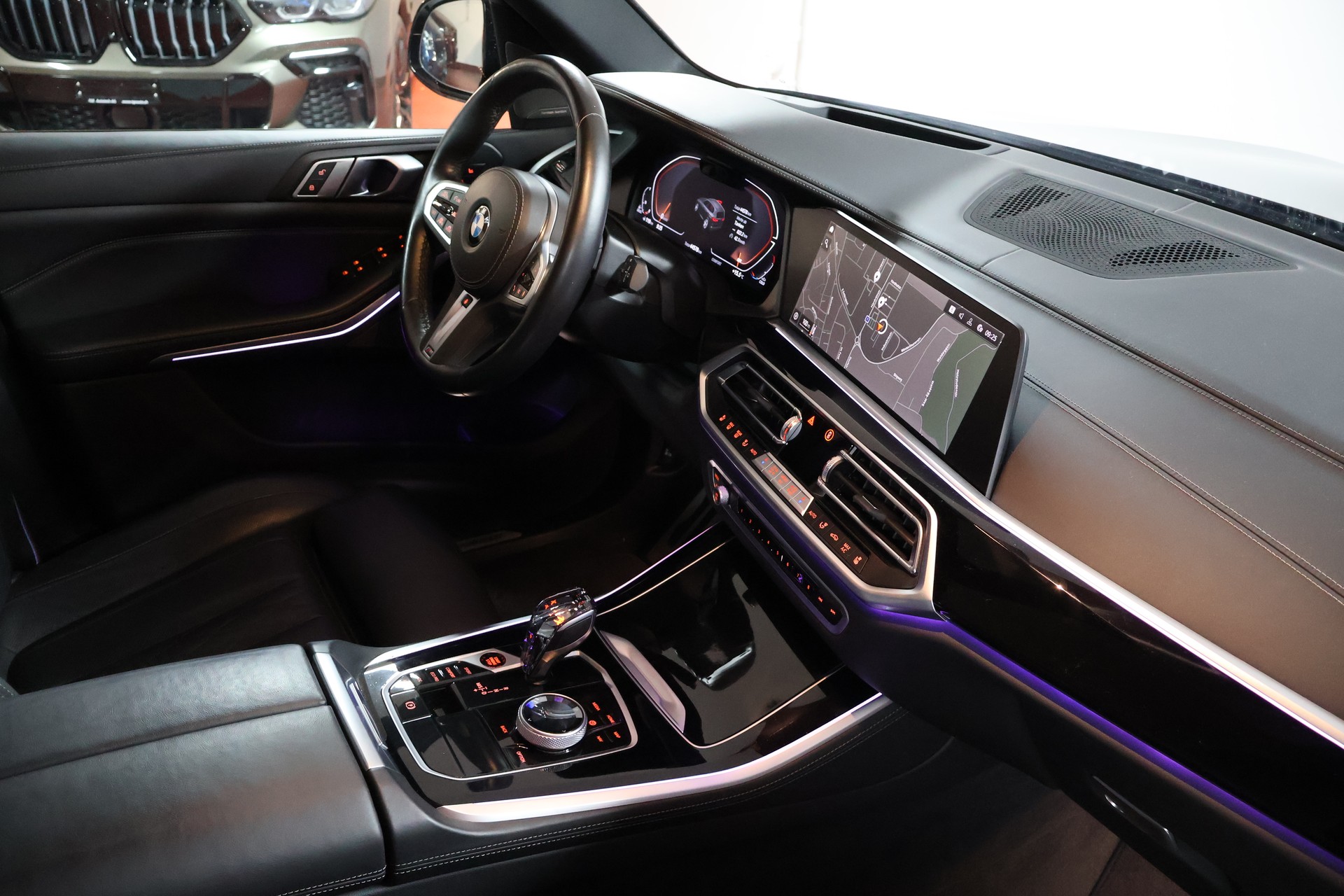 BMW X5 xDrive 48V 40d M Sport Steptronic-image-11