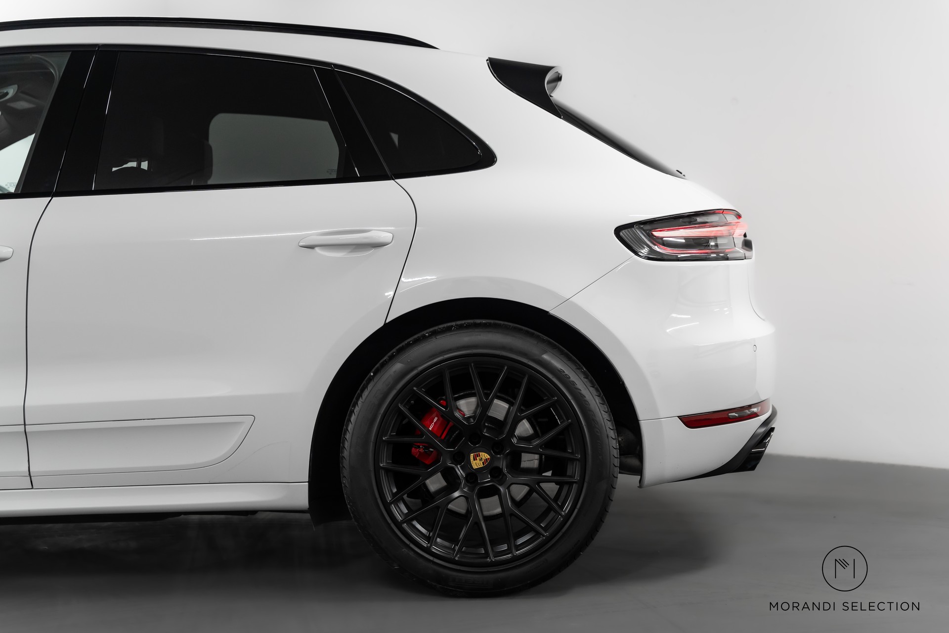 PORSCHE Macan 2.9 V6 GTS-image-2