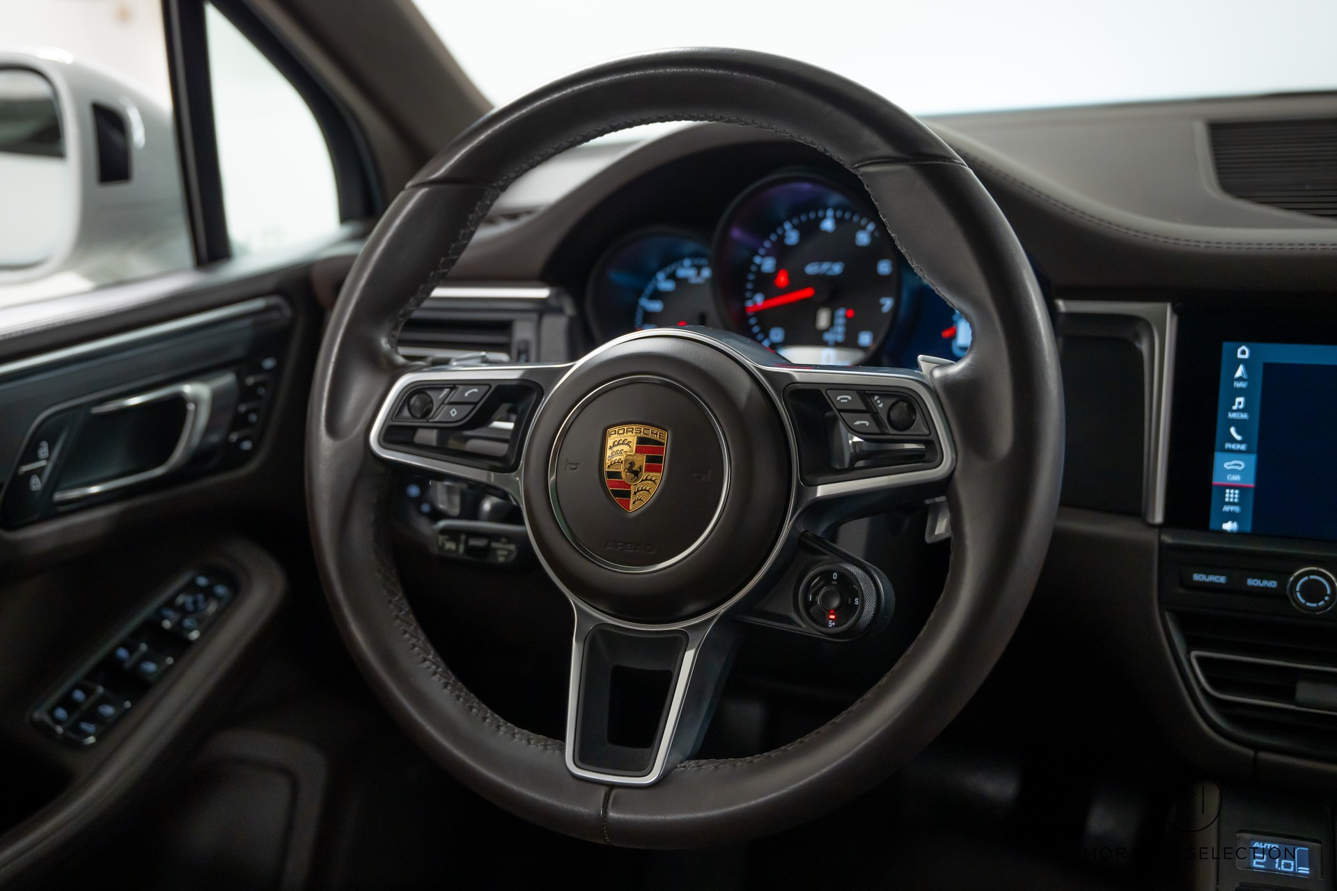 PORSCHE Macan 2.9 V6 GTS-image-19