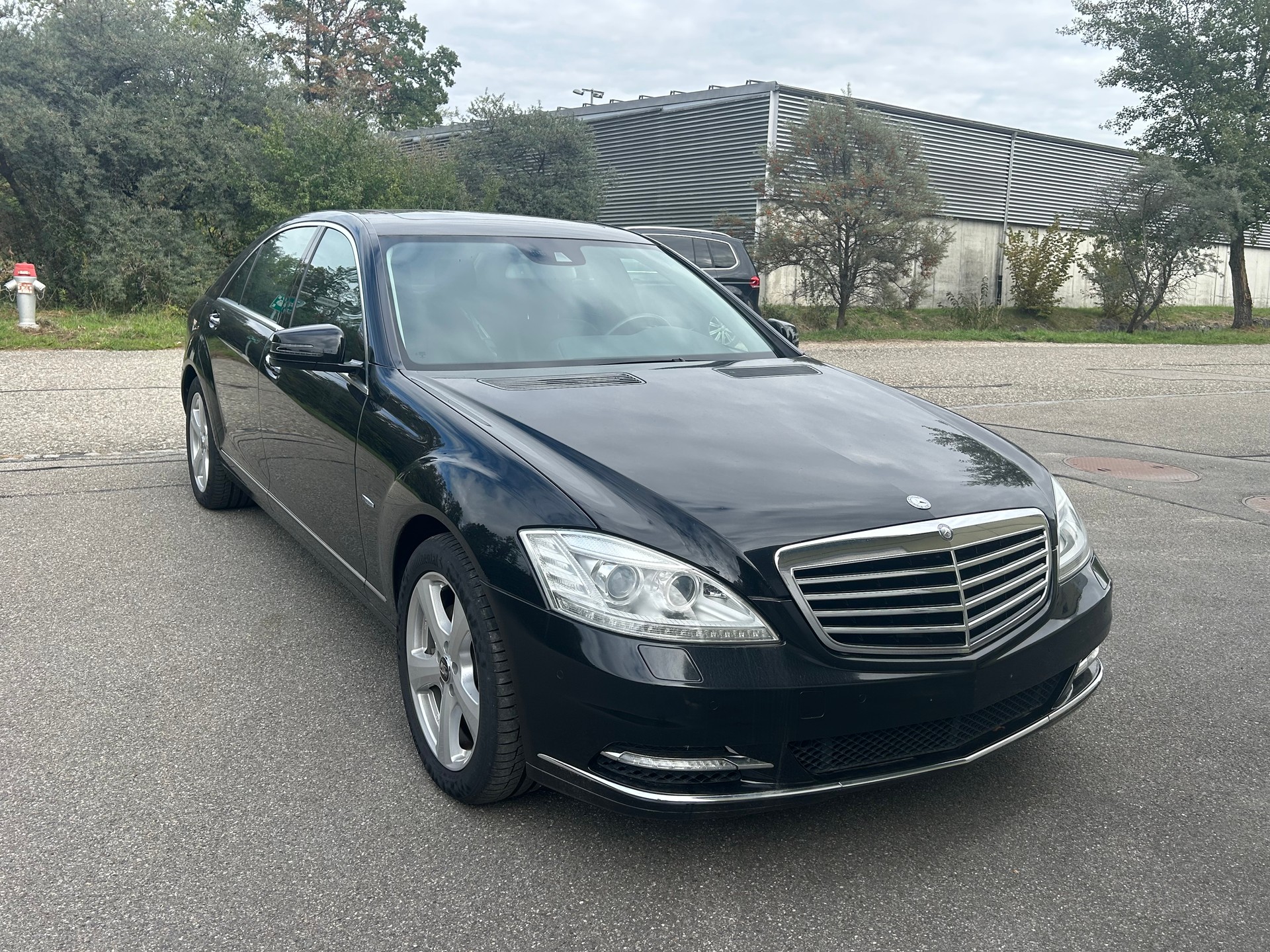 MERCEDES-BENZ S 350 BlueEfficiency SS 4Matic 7G-Tronic-image-2