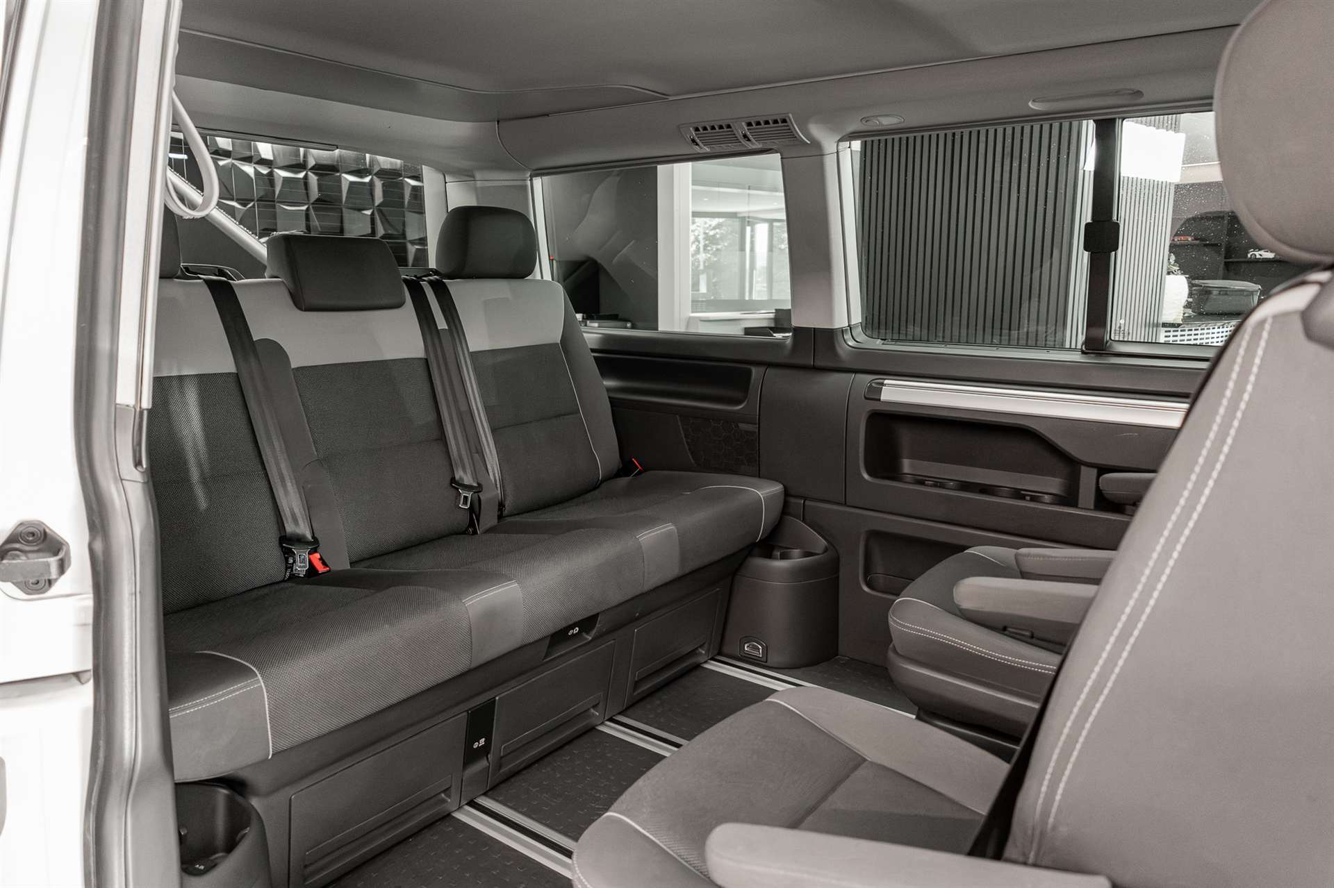 VW T5 California 2.0 Bi-TDI Beach Edition 4Motion DSG-image-20