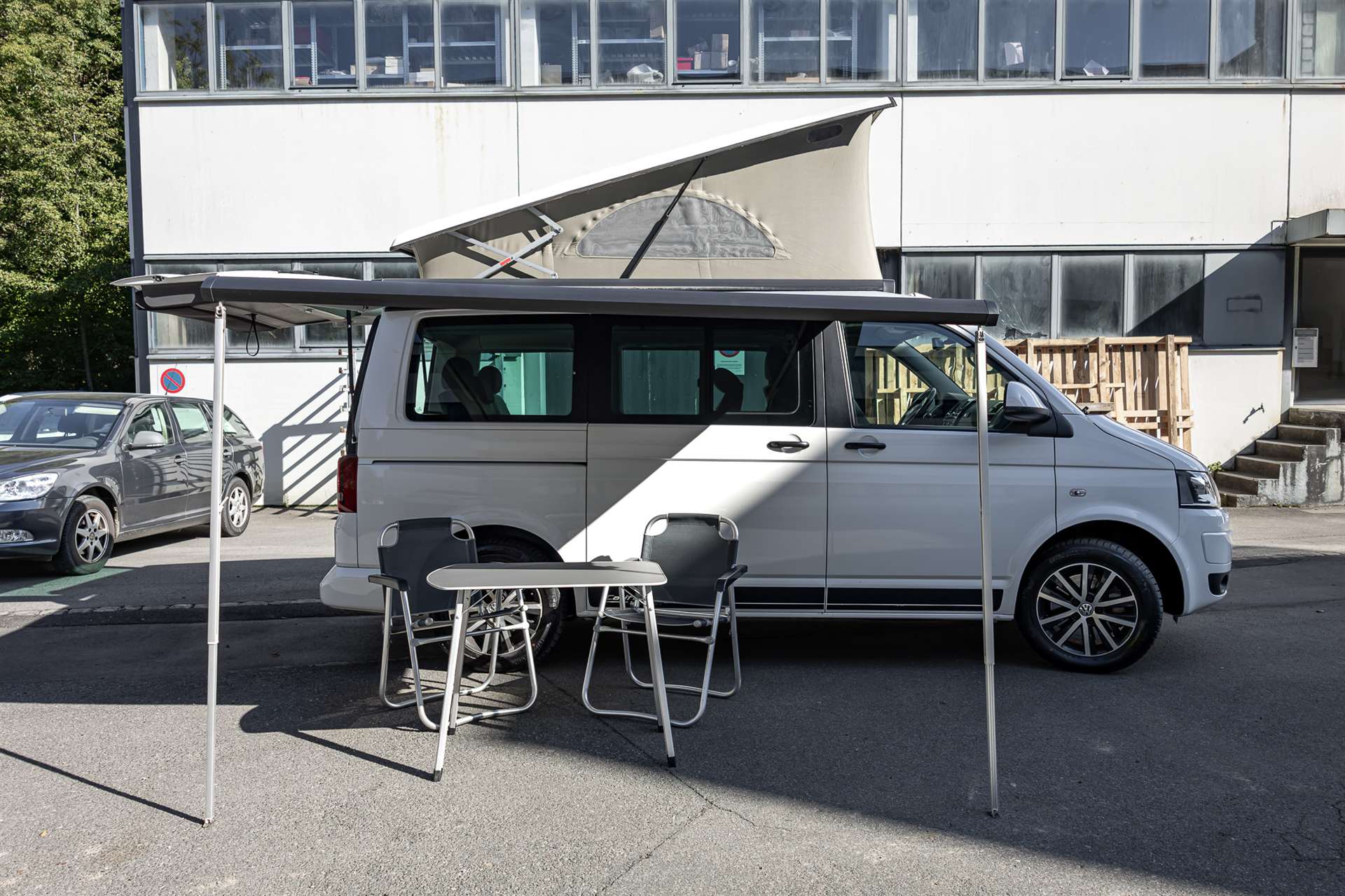 VW T5 California 2.0 Bi-TDI Beach Edition 4Motion DSG-image-25
