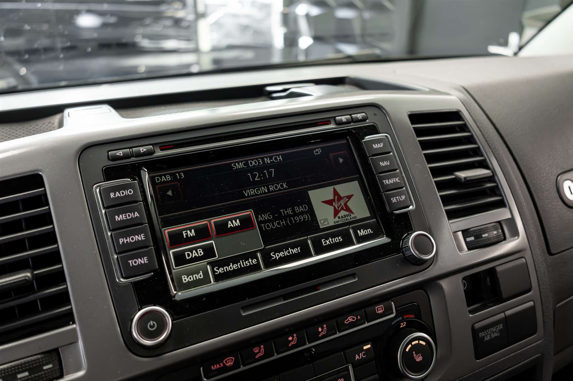 VW T5 California 2.0 Bi-TDI Beach Edition 4Motion DSG-image-11
