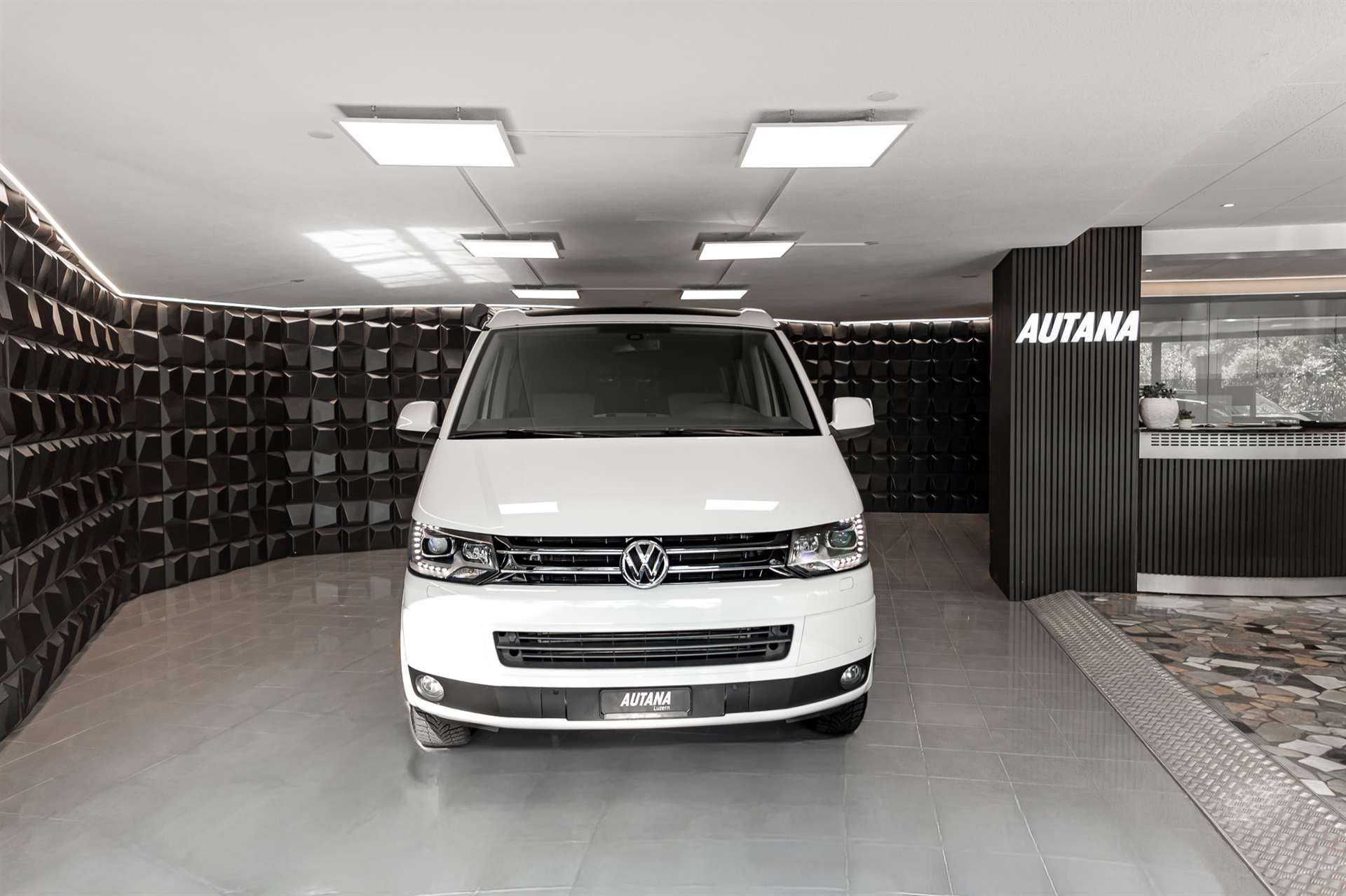 VW T5 California 2.0 Bi-TDI Beach Edition 4Motion DSG-image-3