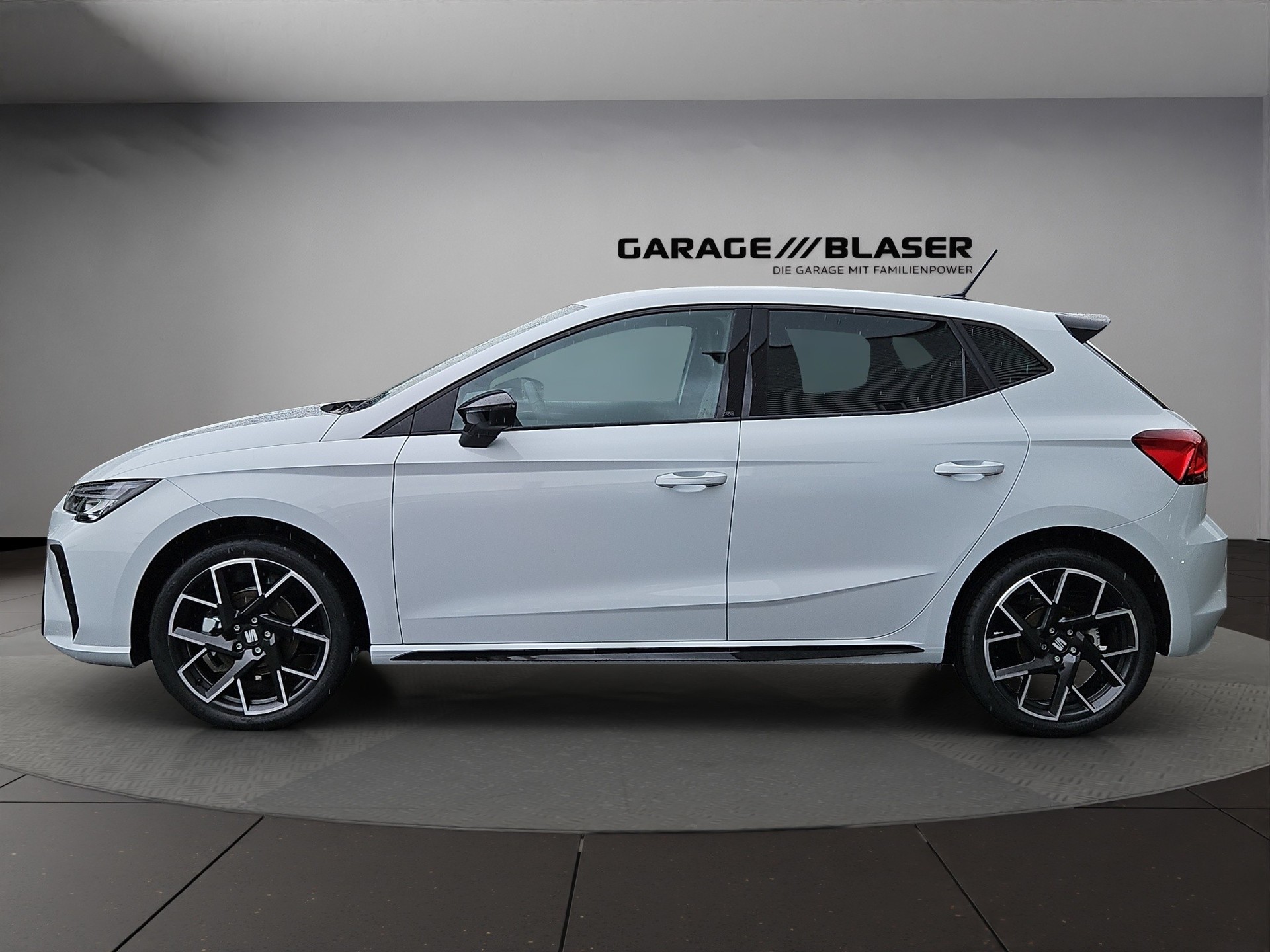 SEAT Ibiza 1.0 EcoTSI Move FR DSG-image-1